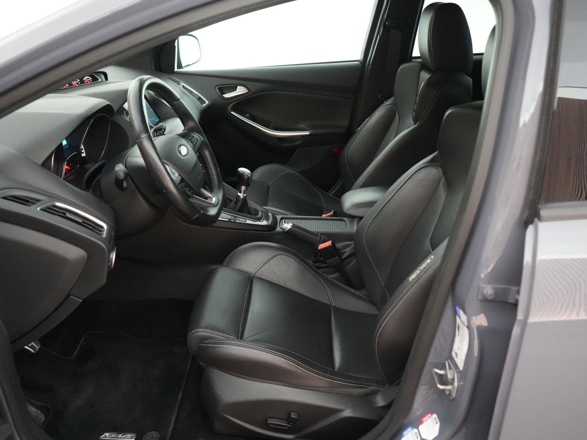 Ford Focus – dashboard