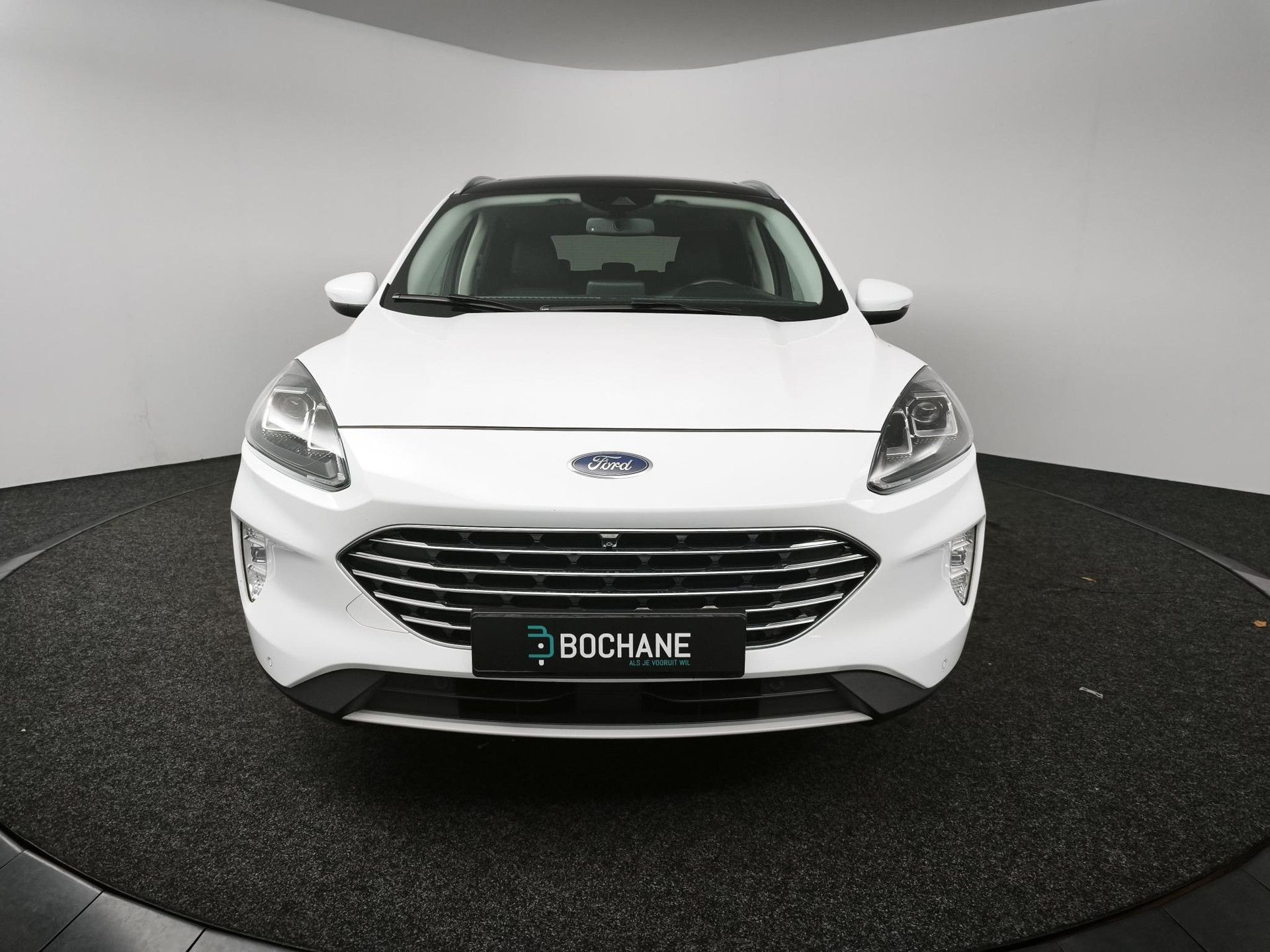 Ford Kuga met kenteken L-311-JB – detailfoto