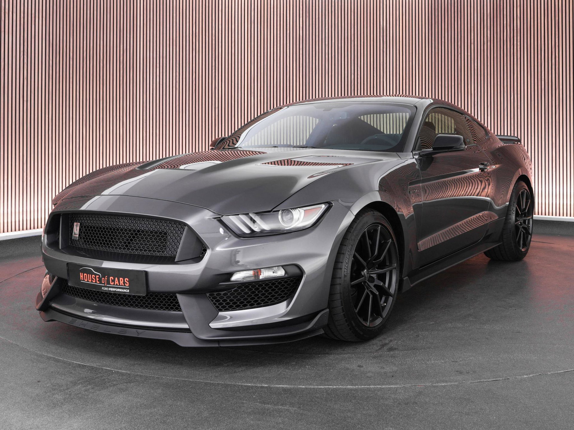 Ford Mustang – vooraanzicht