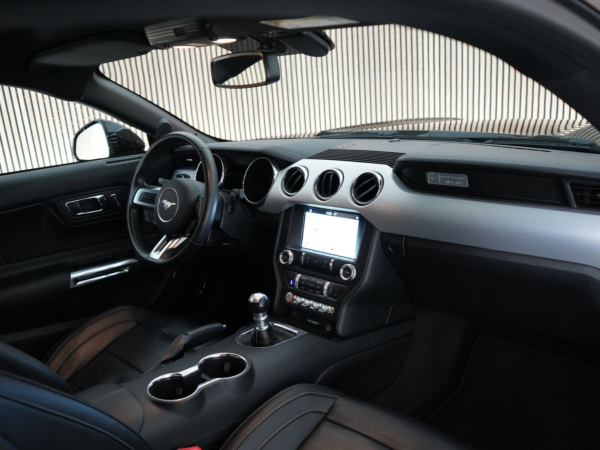 Ford Mustang – interieur