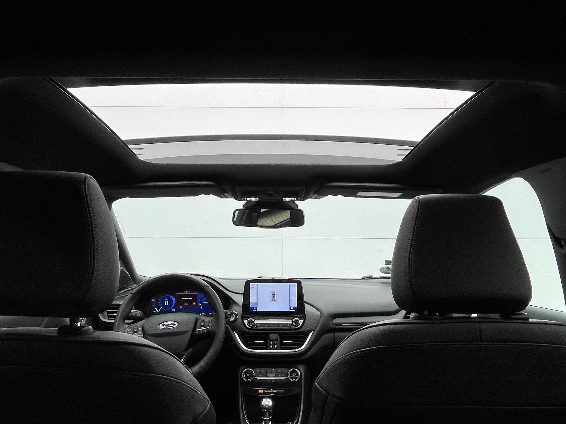 Ford Puma met kenteken L-507-KR – interieur