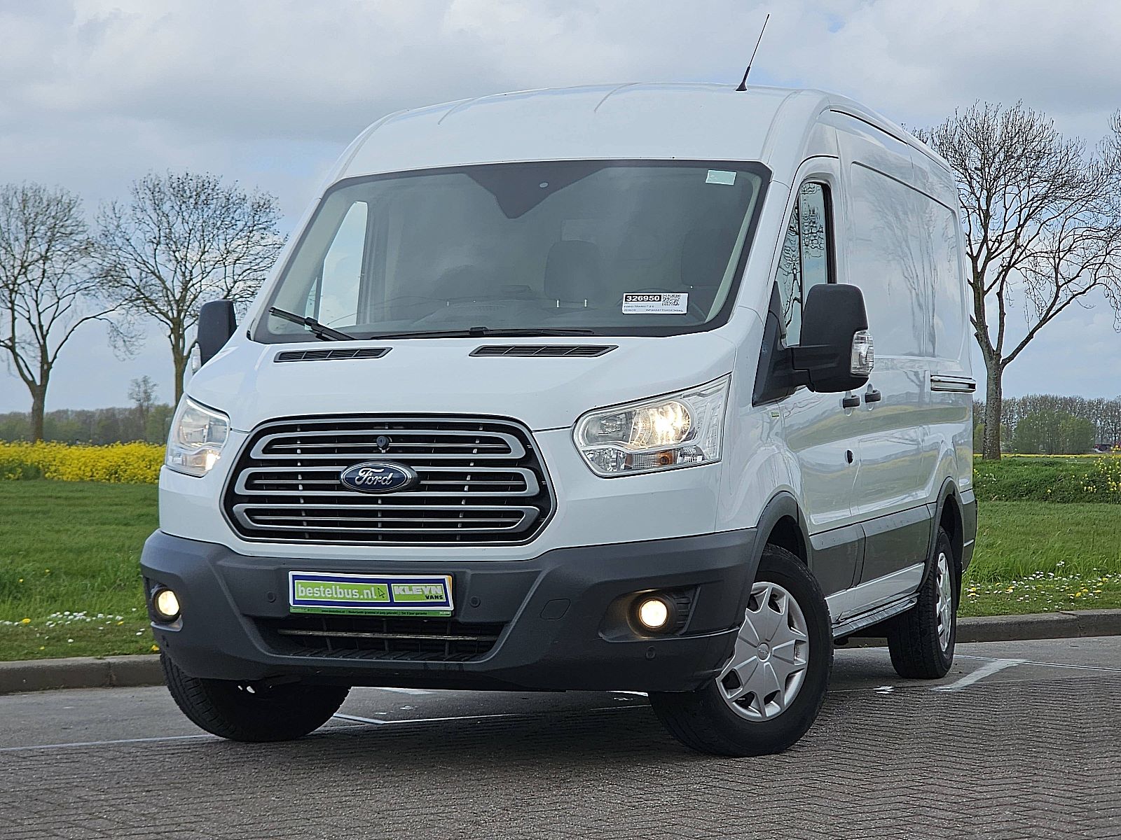 Ford Transit – vooraanzicht
