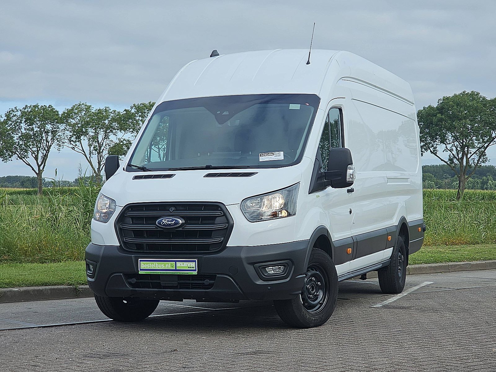 Ford Transit – vooraanzicht