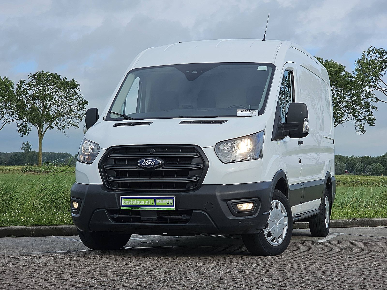 Ford Transit – vooraanzicht