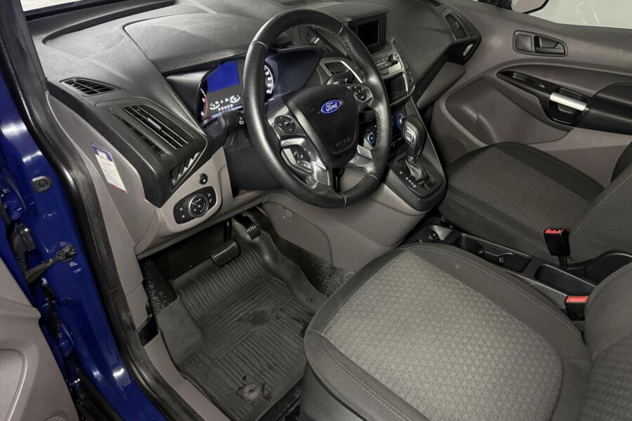 Ford Transit met kenteken VRG-84-F – achteraanzicht