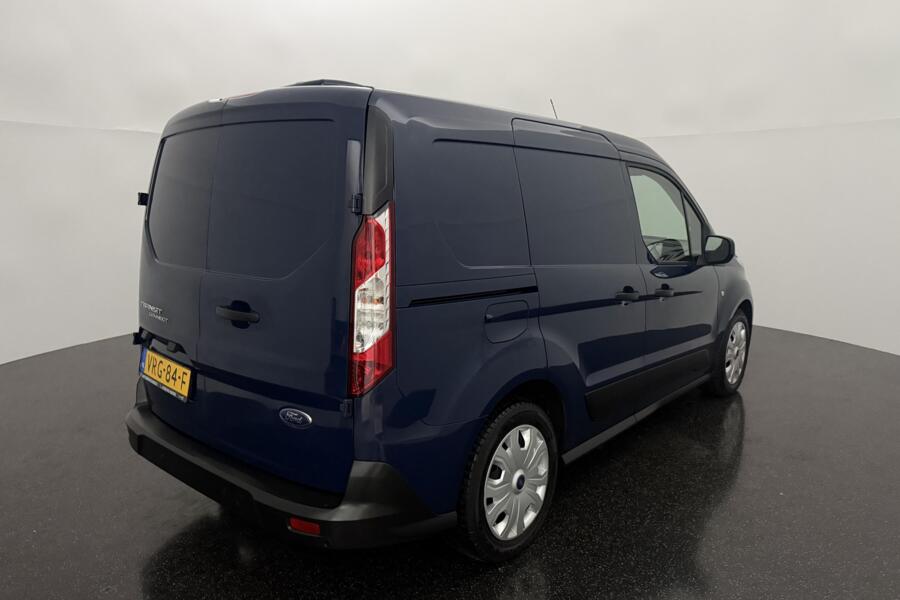 Ford Transit met kenteken VRG-84-F – interieur