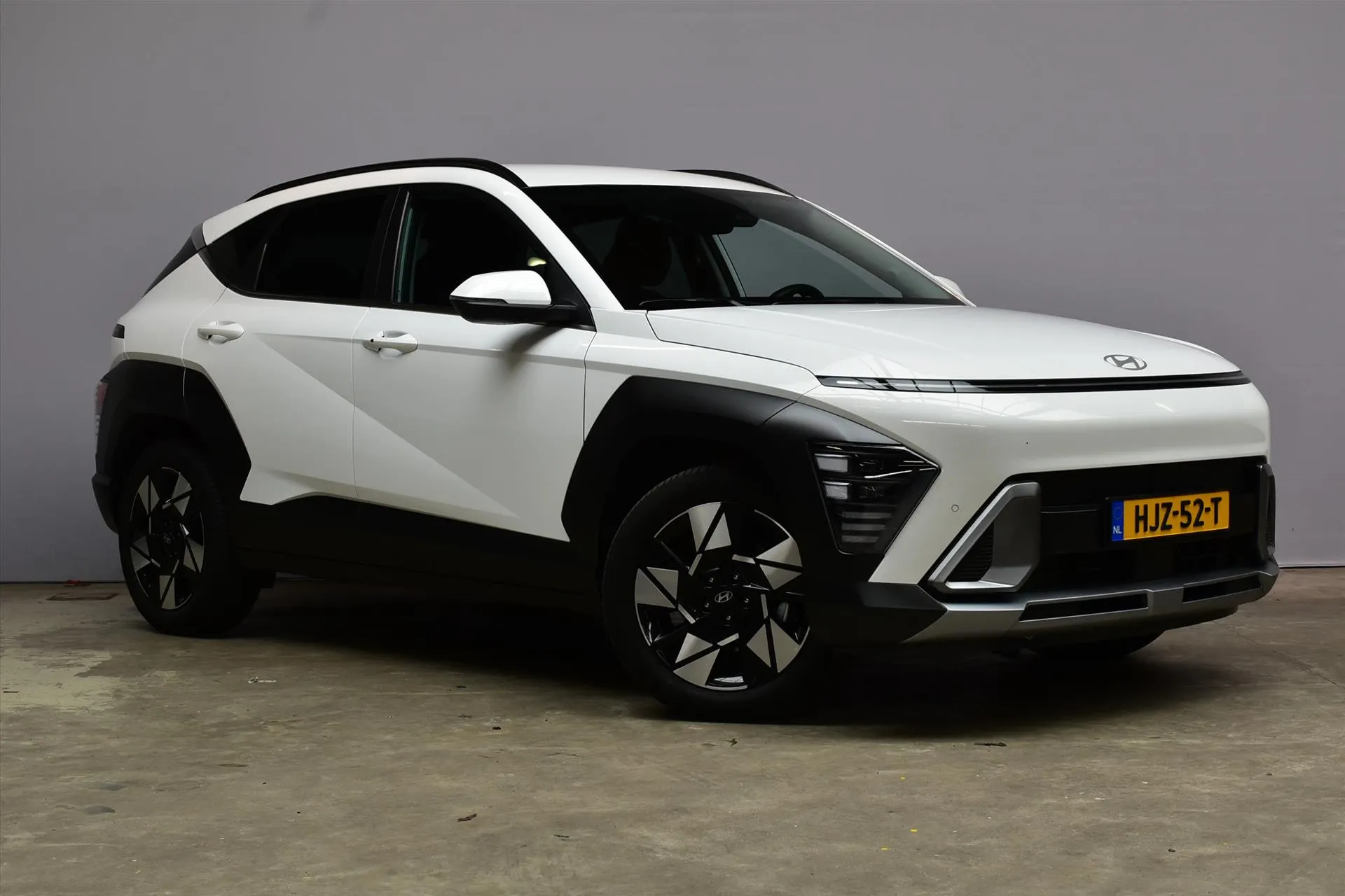 Hyundai Kona met kenteken HJZ-52-T – interieur