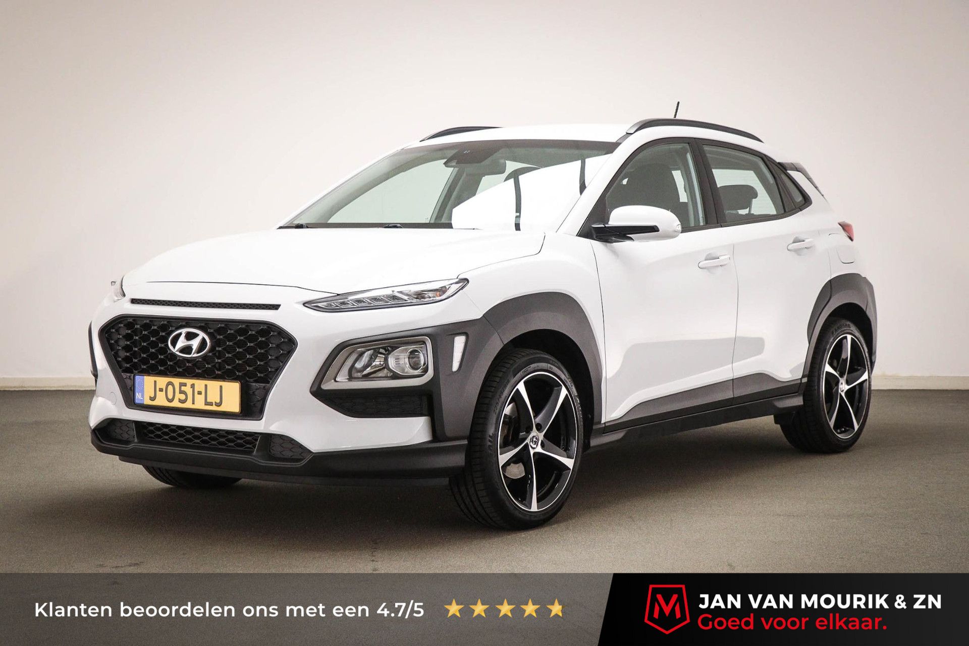 Hyundai Kona met kenteken J-051-LJ – vooraanzicht