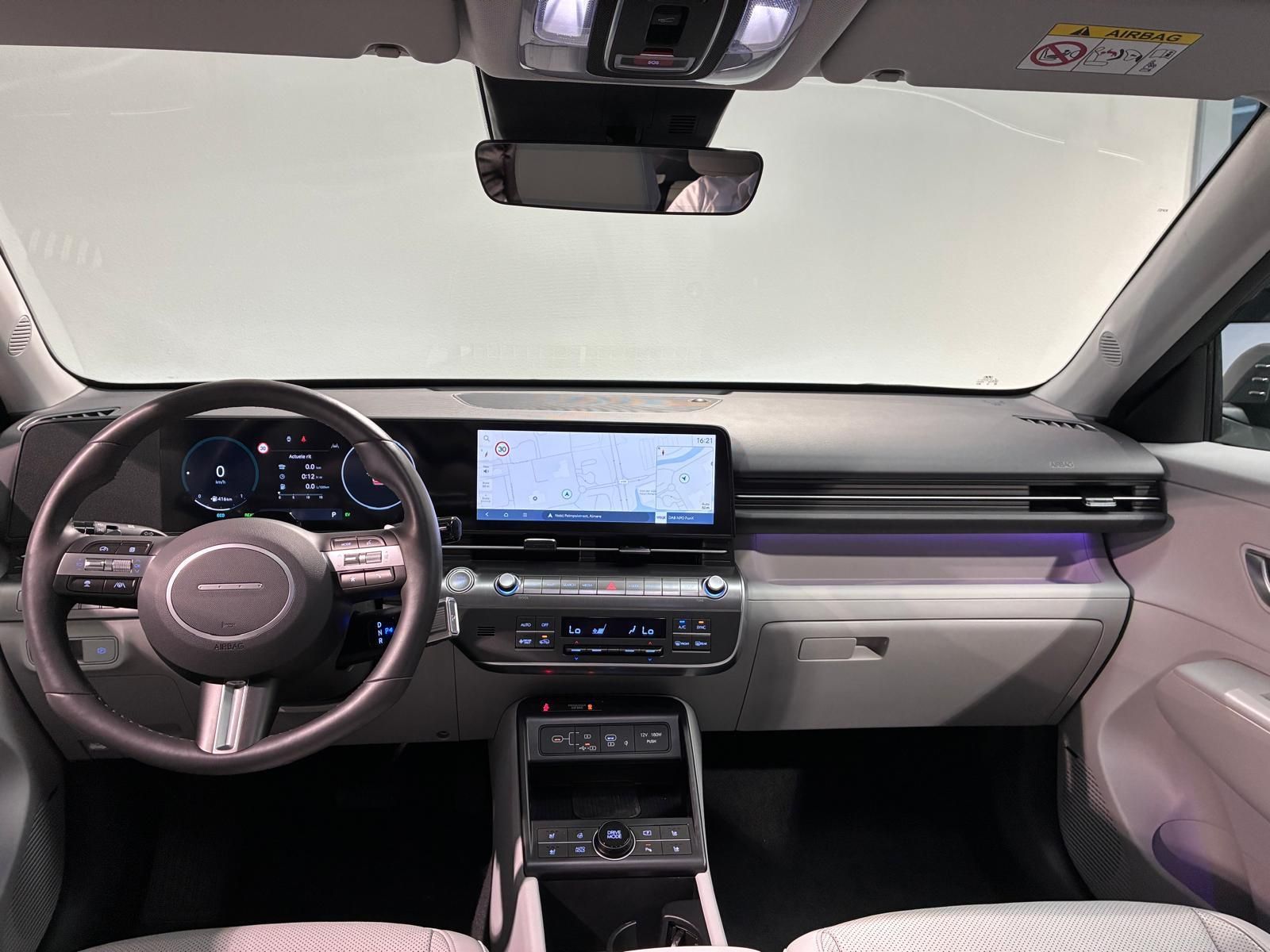 Hyundai Kona met kenteken KND-25-Z – interieur