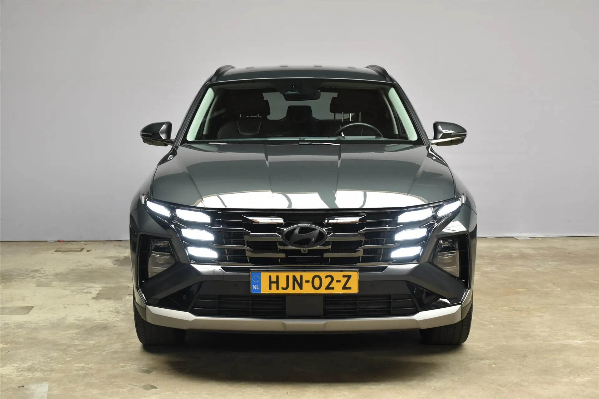 Hyundai Tucson met kenteken HJN-02-Z – achteraanzicht