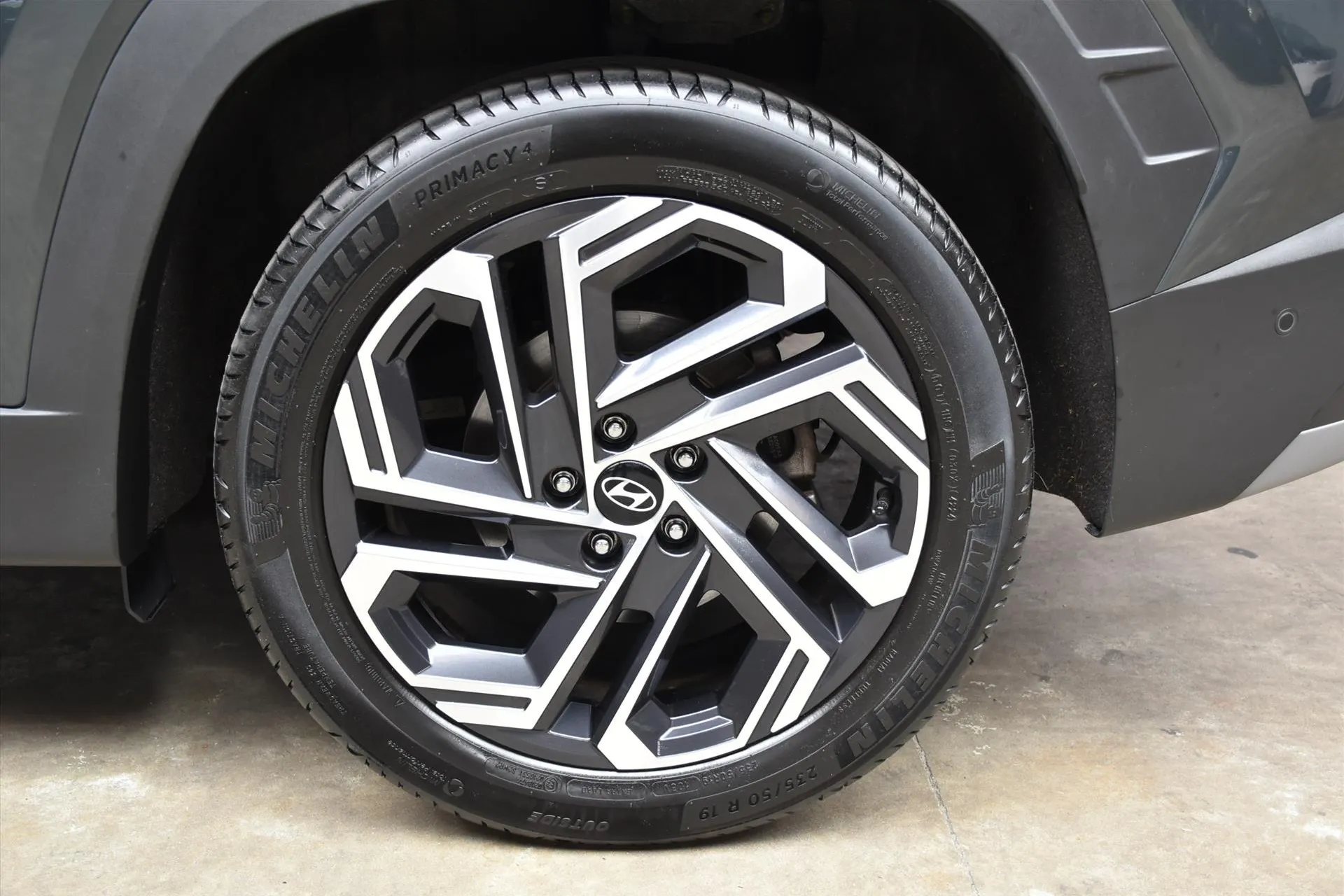 Hyundai Tucson met kenteken HJN-02-Z – dashboard