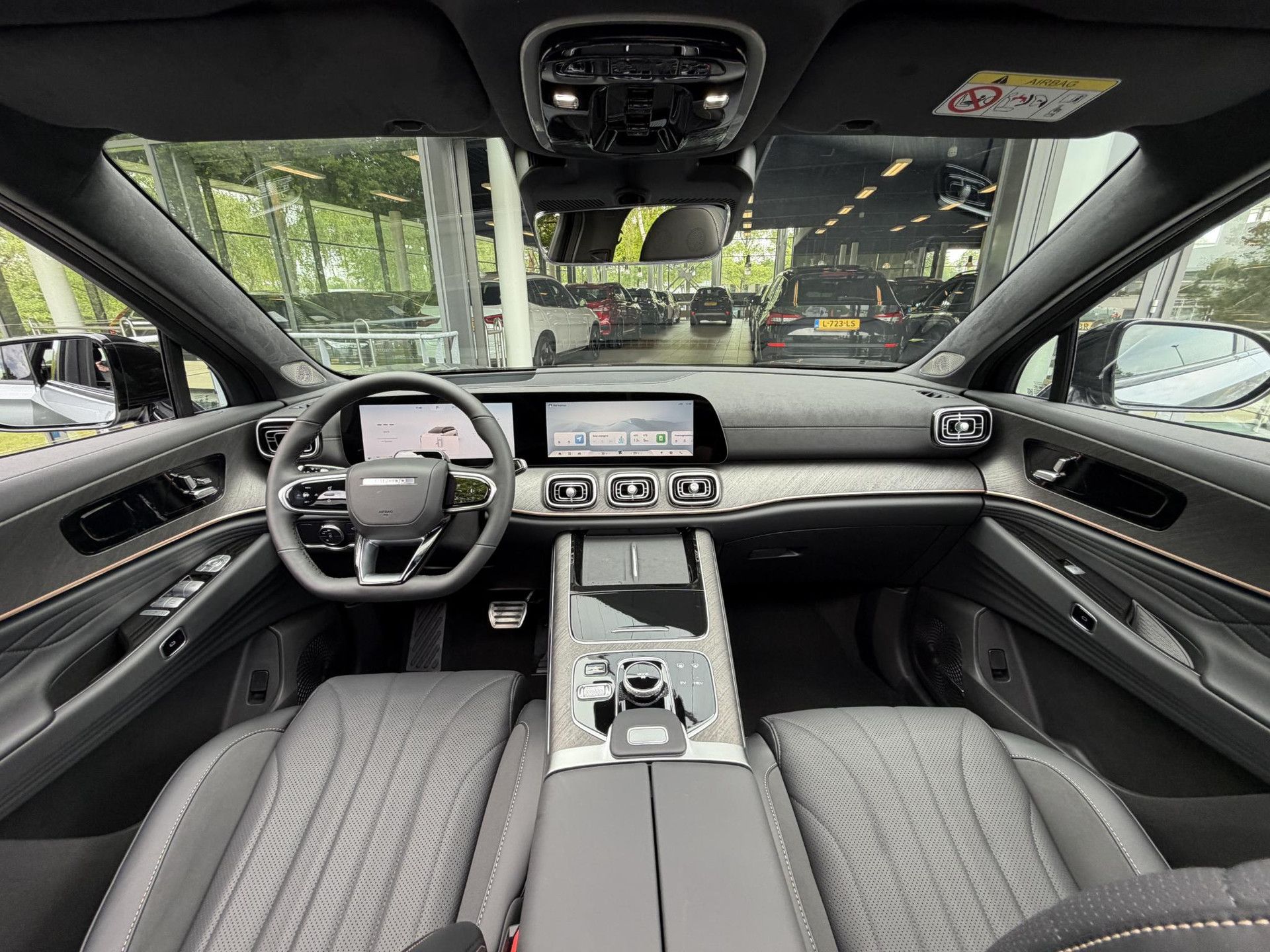 Jaecoo 8 met kenteken KHB-16-G – interieur