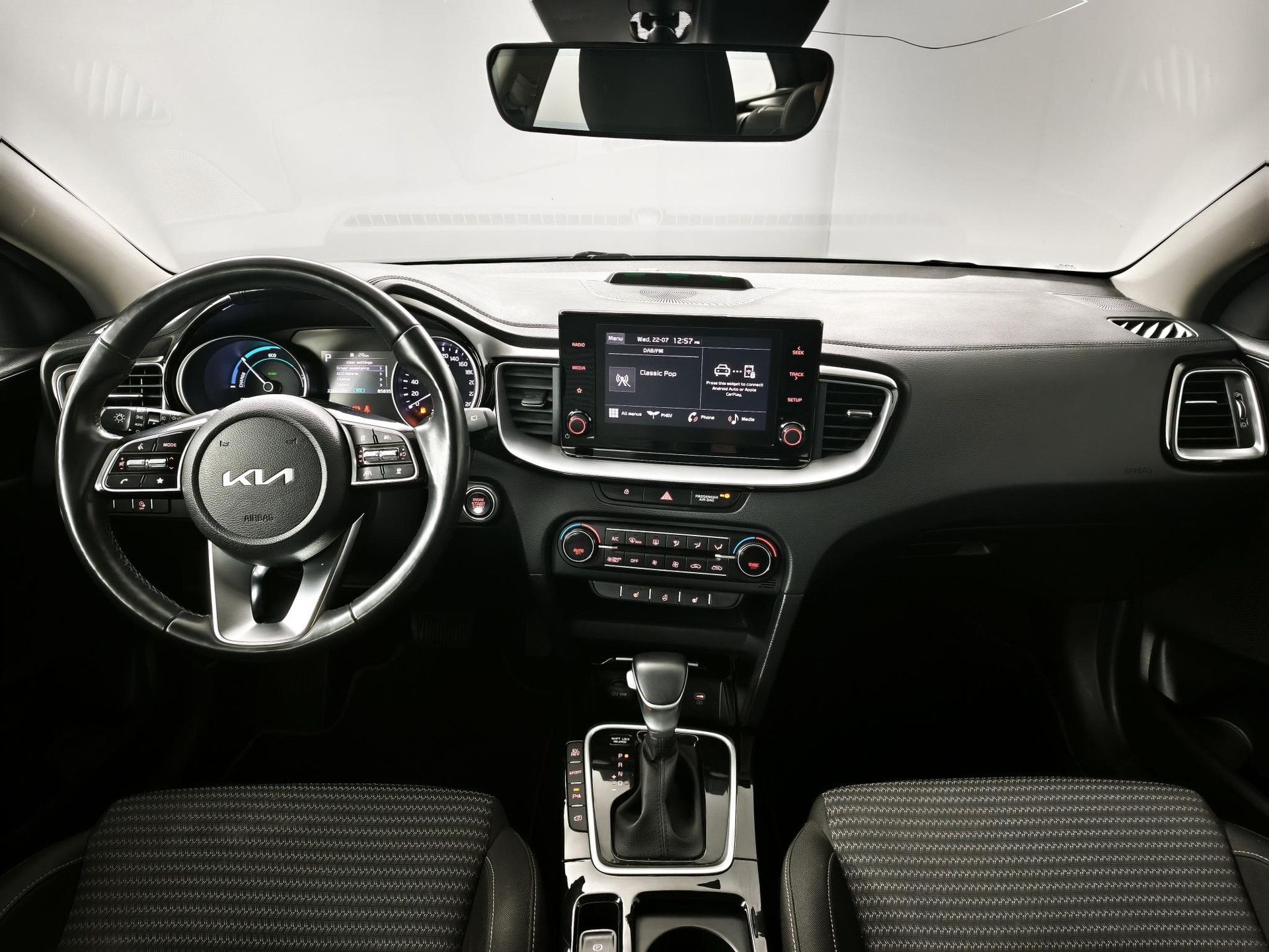 Kia CeedSportswagon met kenteken KLX-41-T – interieur