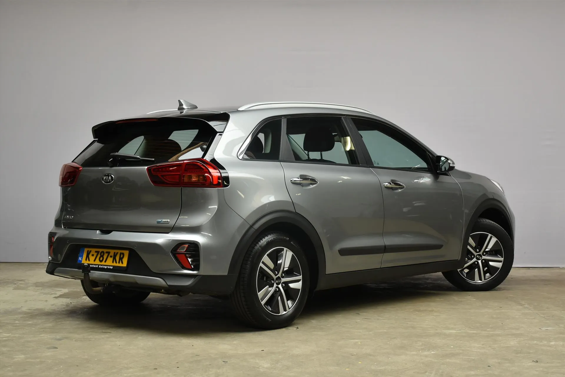 Kia Niro met kenteken K-787-KR – detailfoto