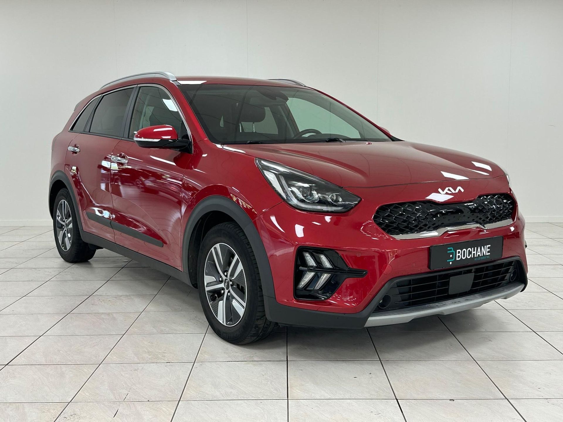 Kia Niro met kenteken P-008-PT – detailfoto