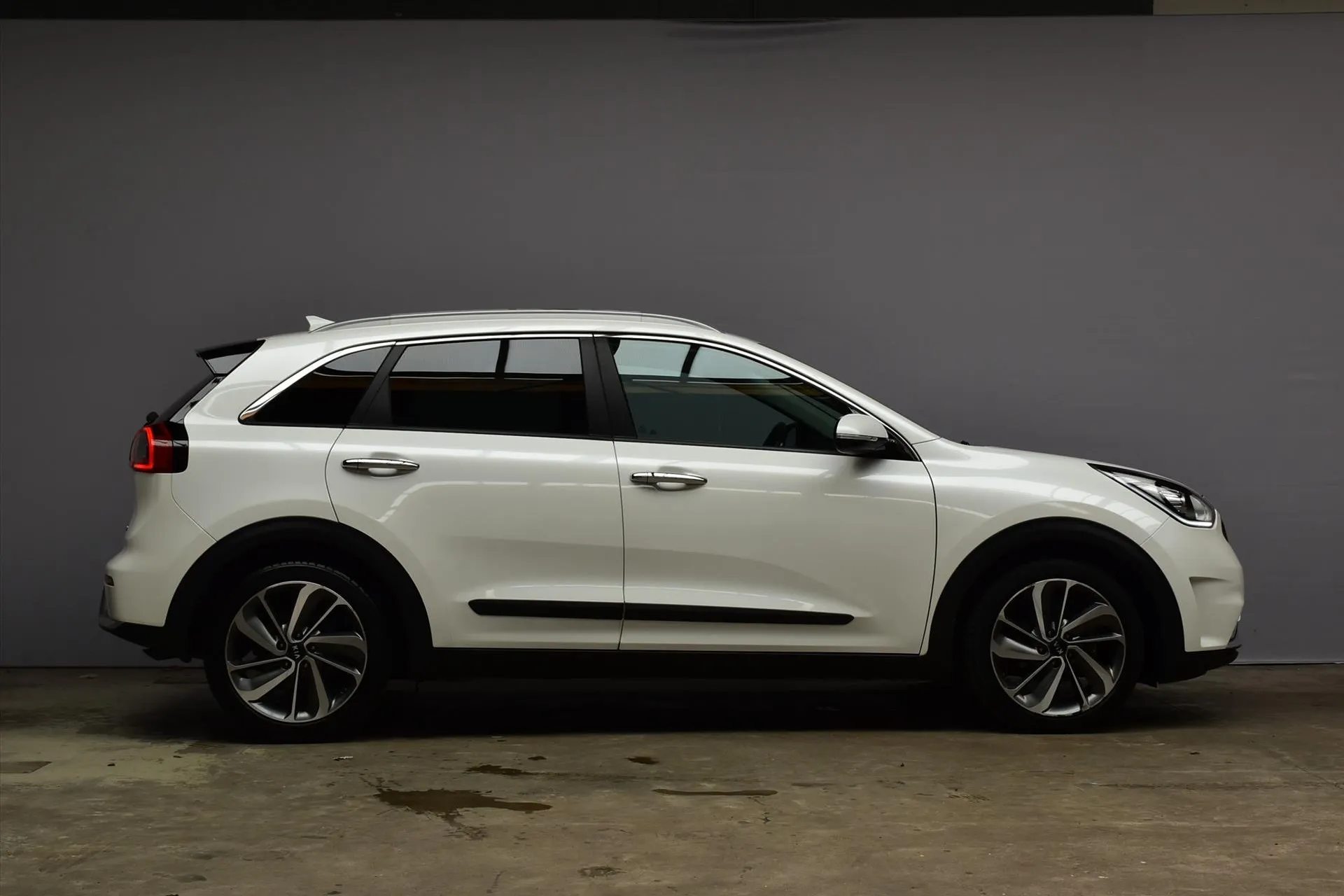 Kia Niro met kenteken SR-628-X – interieur