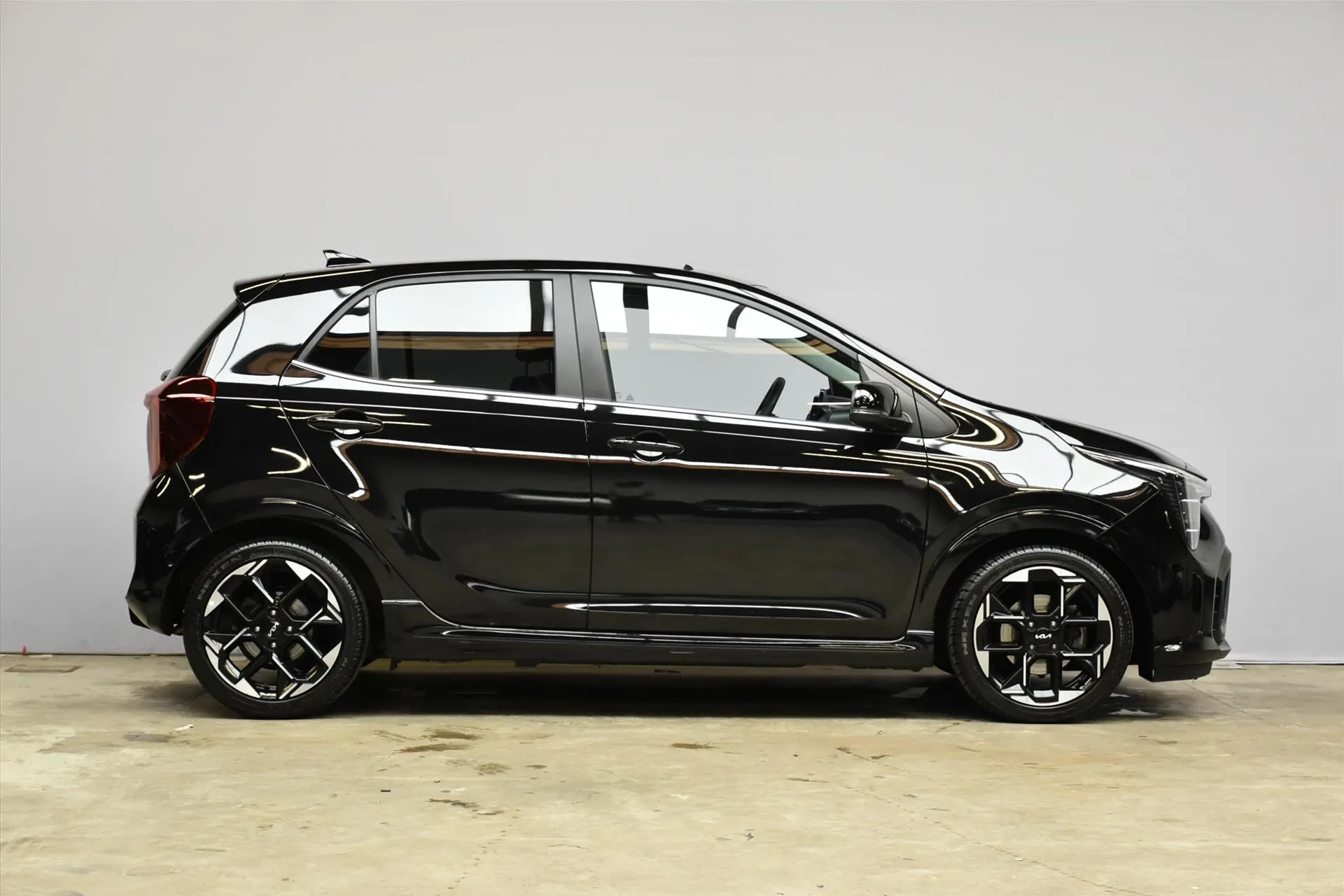 Kia Picanto met kenteken GZN-48-B – dashboard