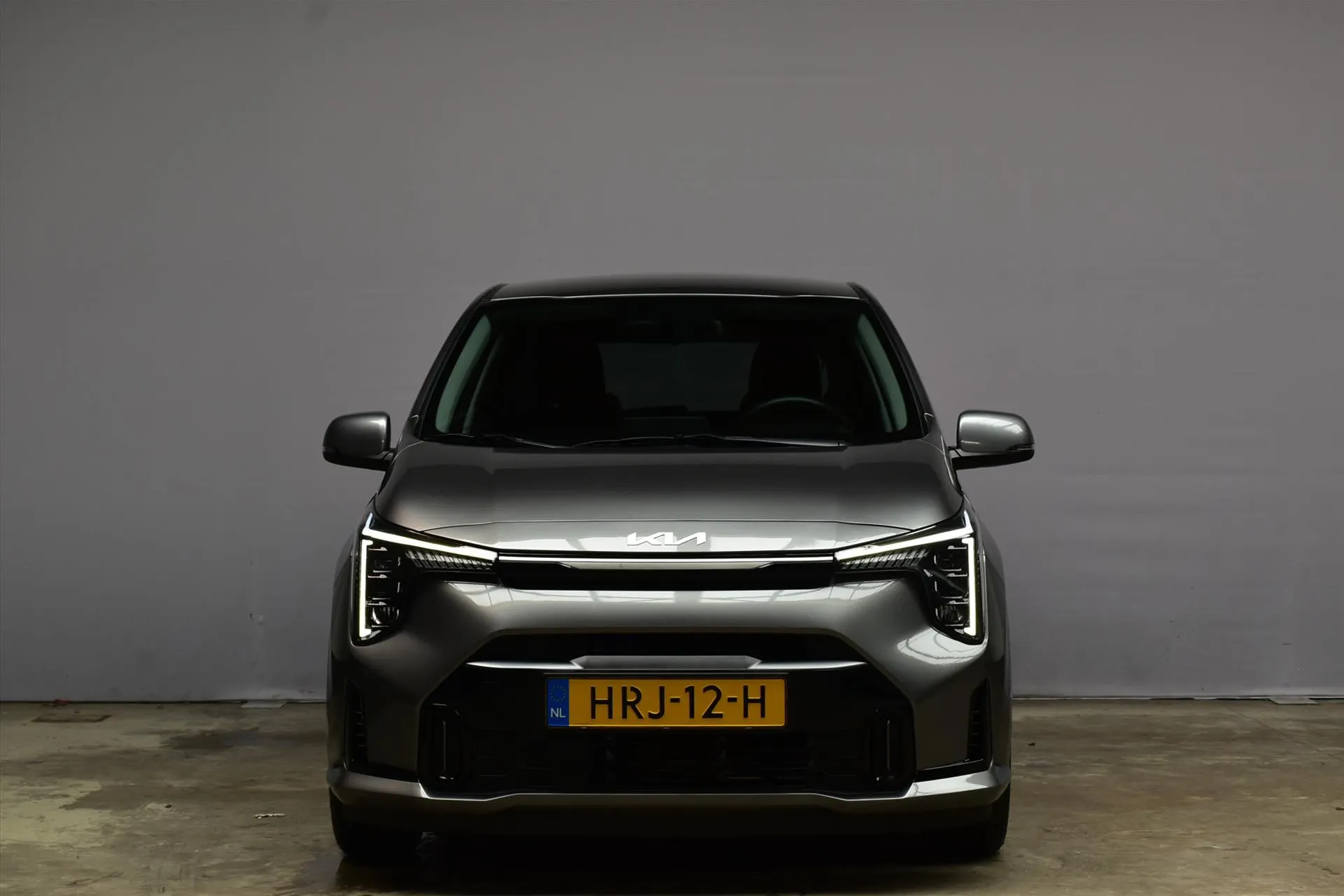 Kia Picanto met kenteken HRJ-12-H – achteraanzicht