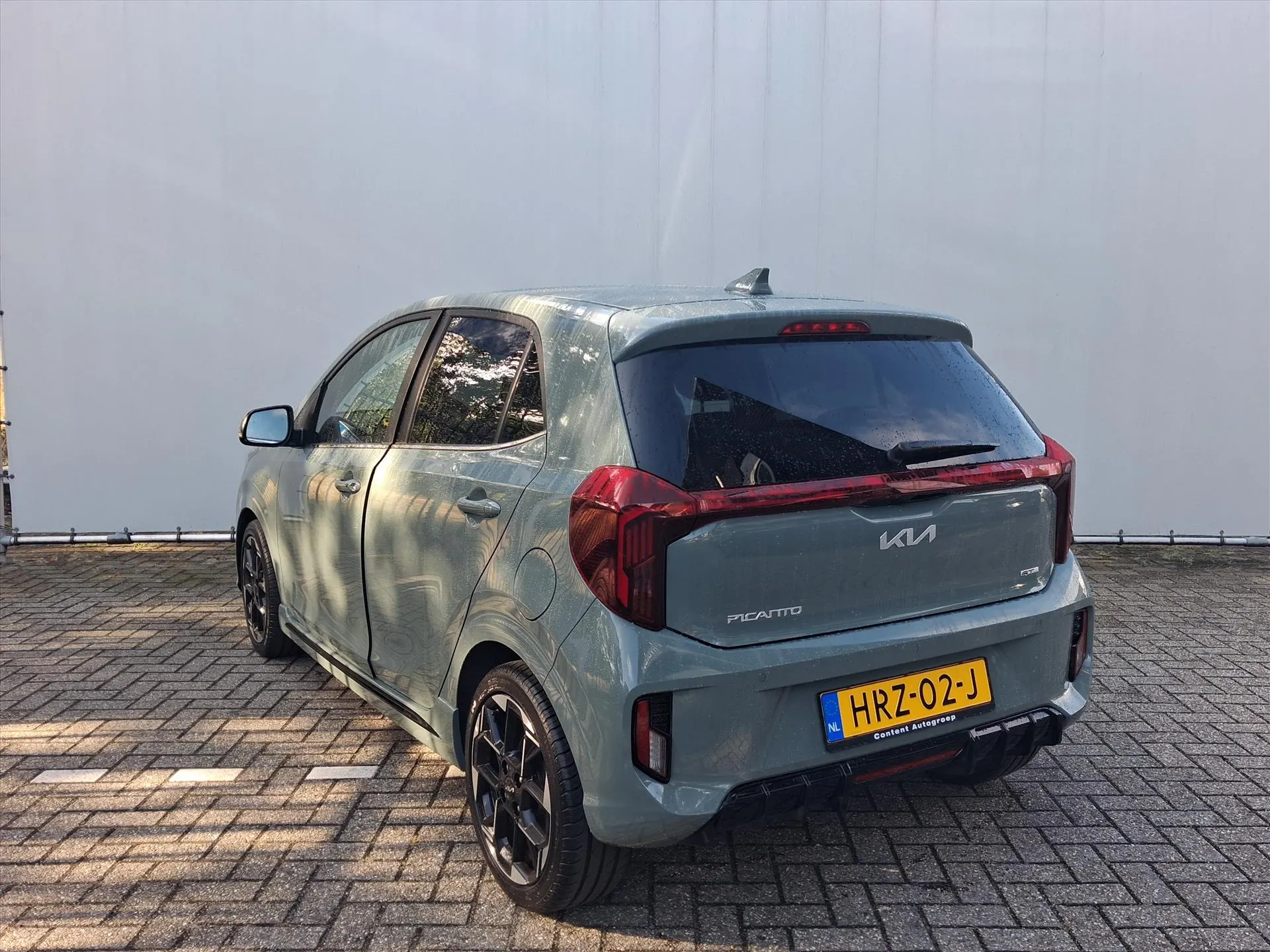 Kia Picanto met kenteken HRZ-02-J – interieur