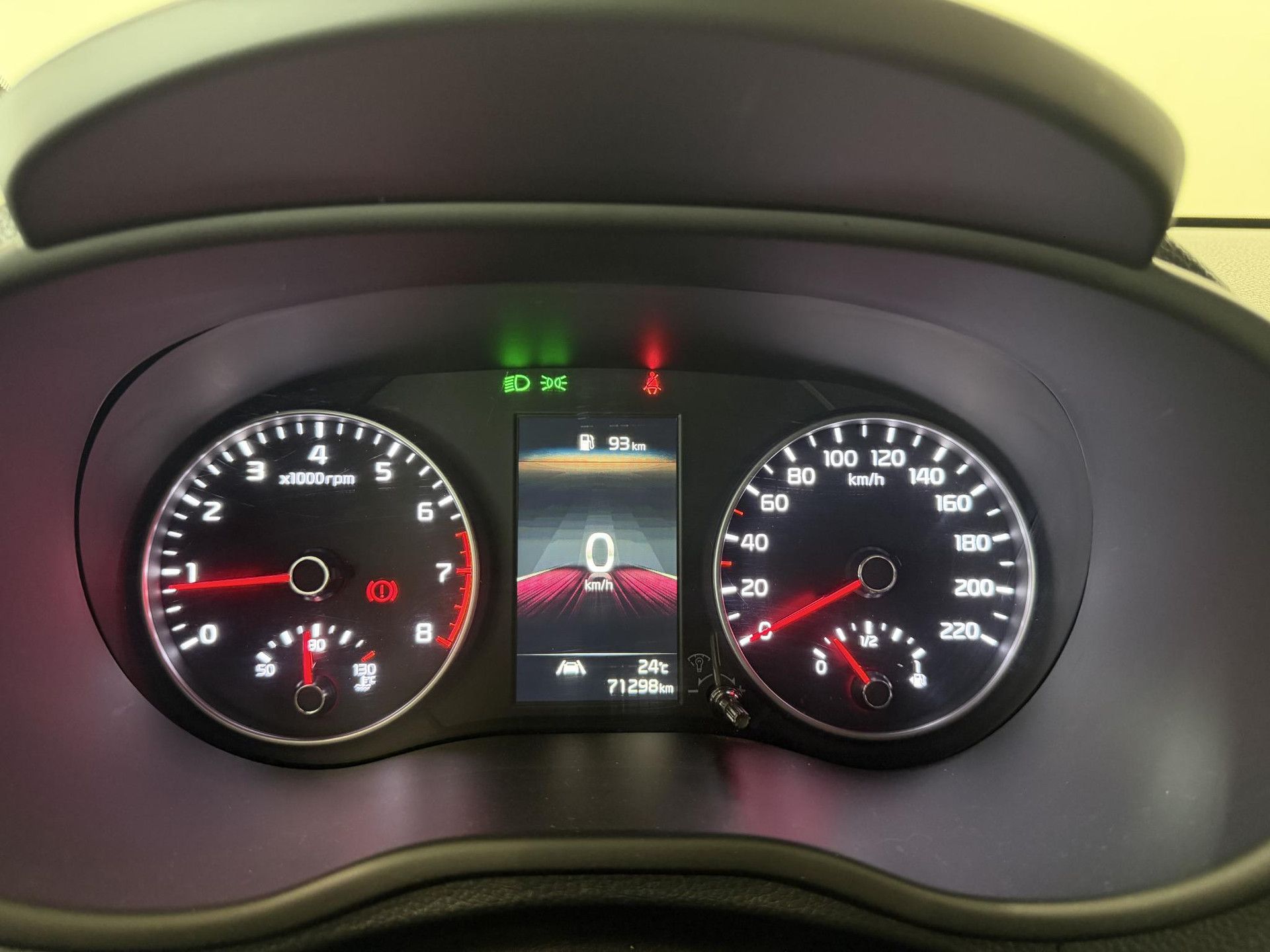 Kia Picanto met kenteken JSV-27-X – dashboard