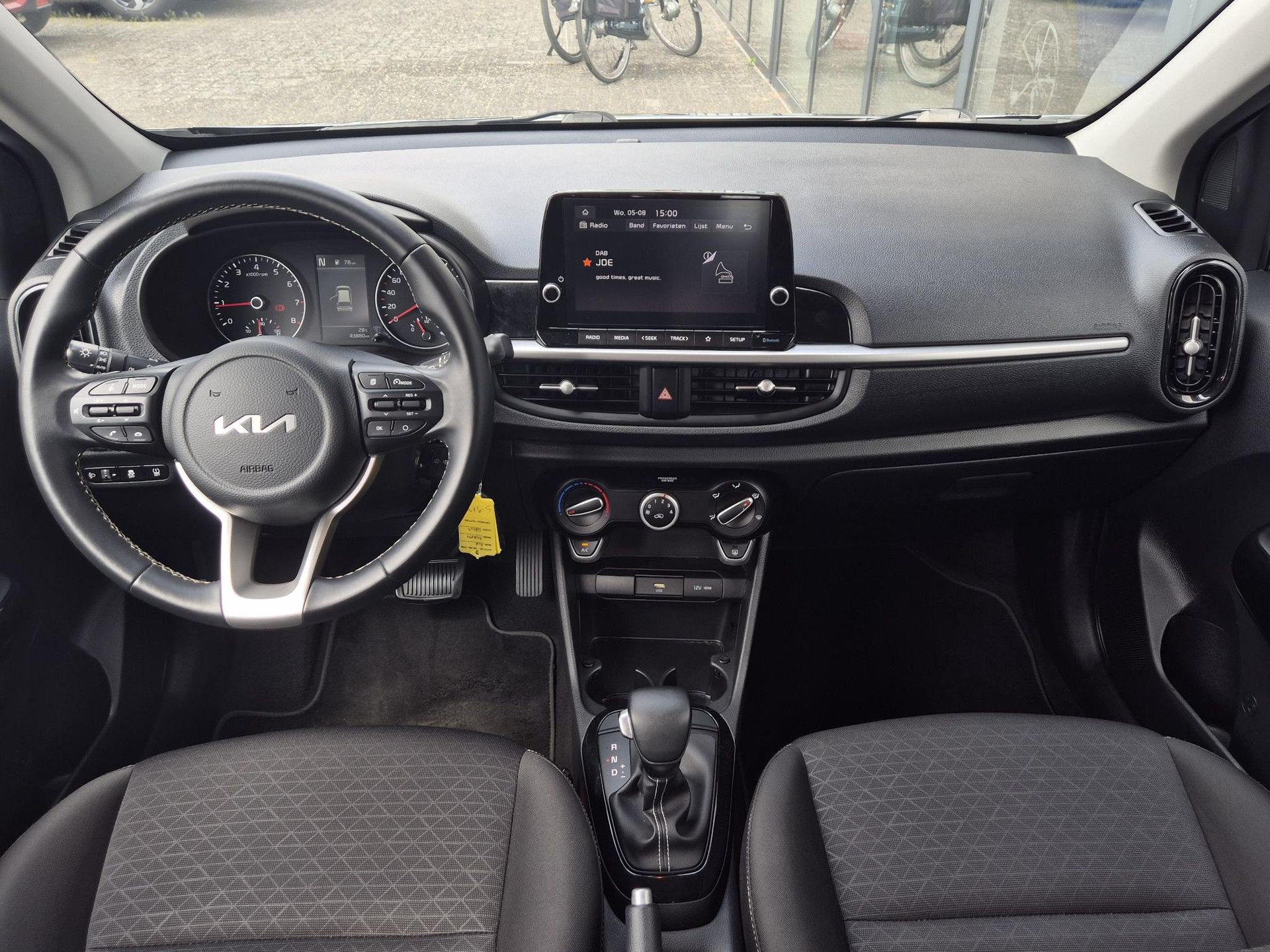 Kia Picanto met kenteken S-917-VS – interieur