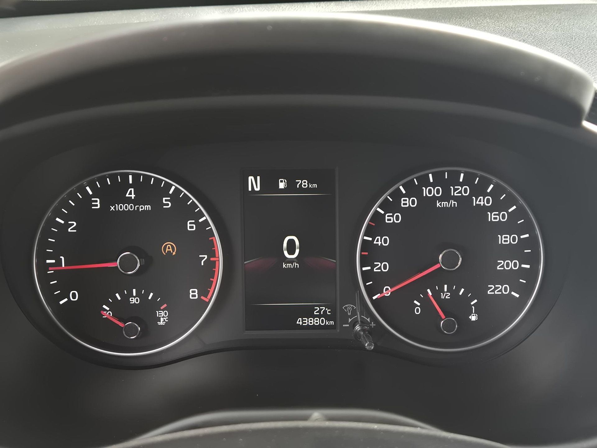 Kia Picanto met kenteken S-917-VS – dashboard