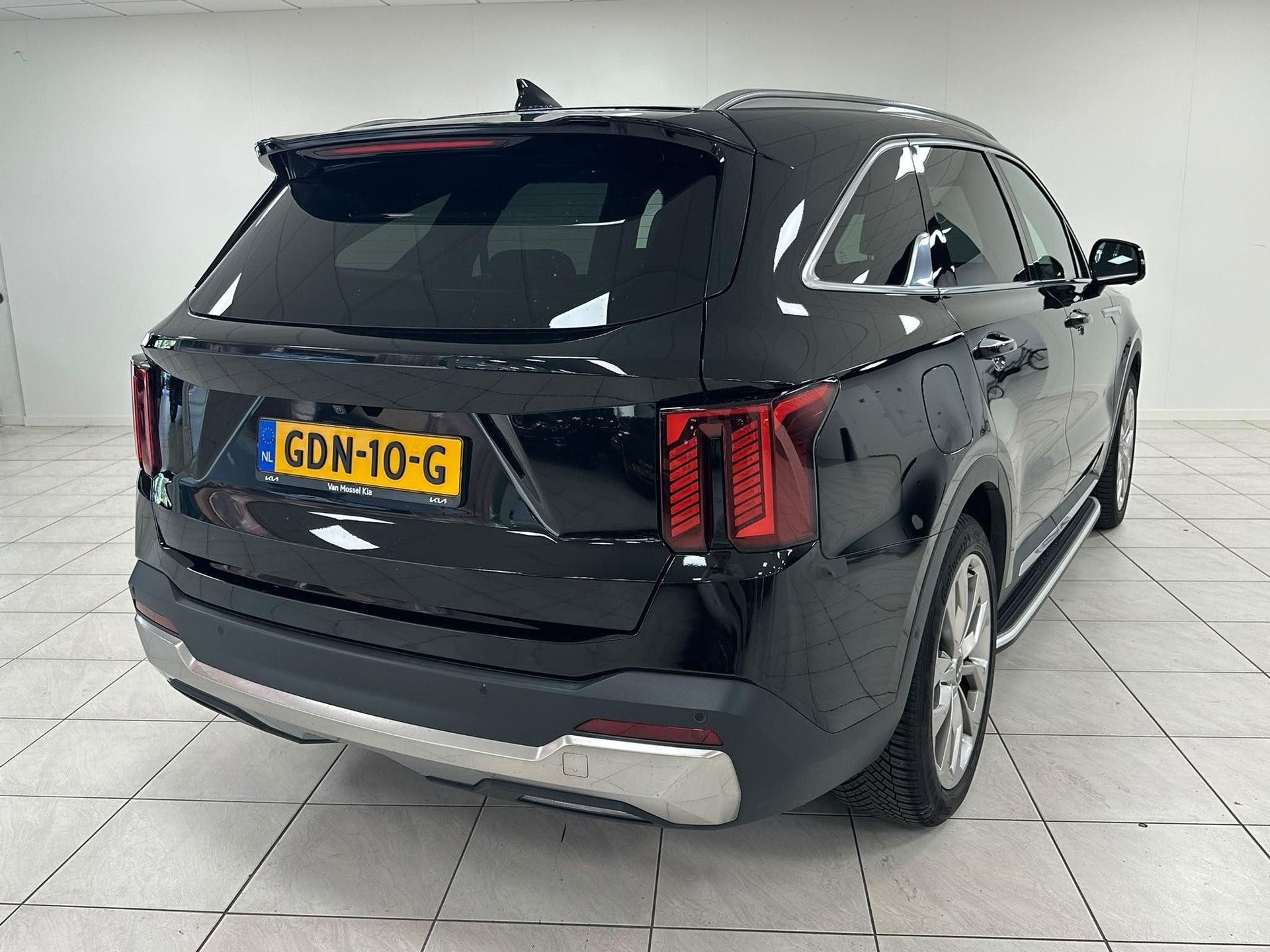 Kia Sorento met kenteken GDN-10-G – achteraanzicht
