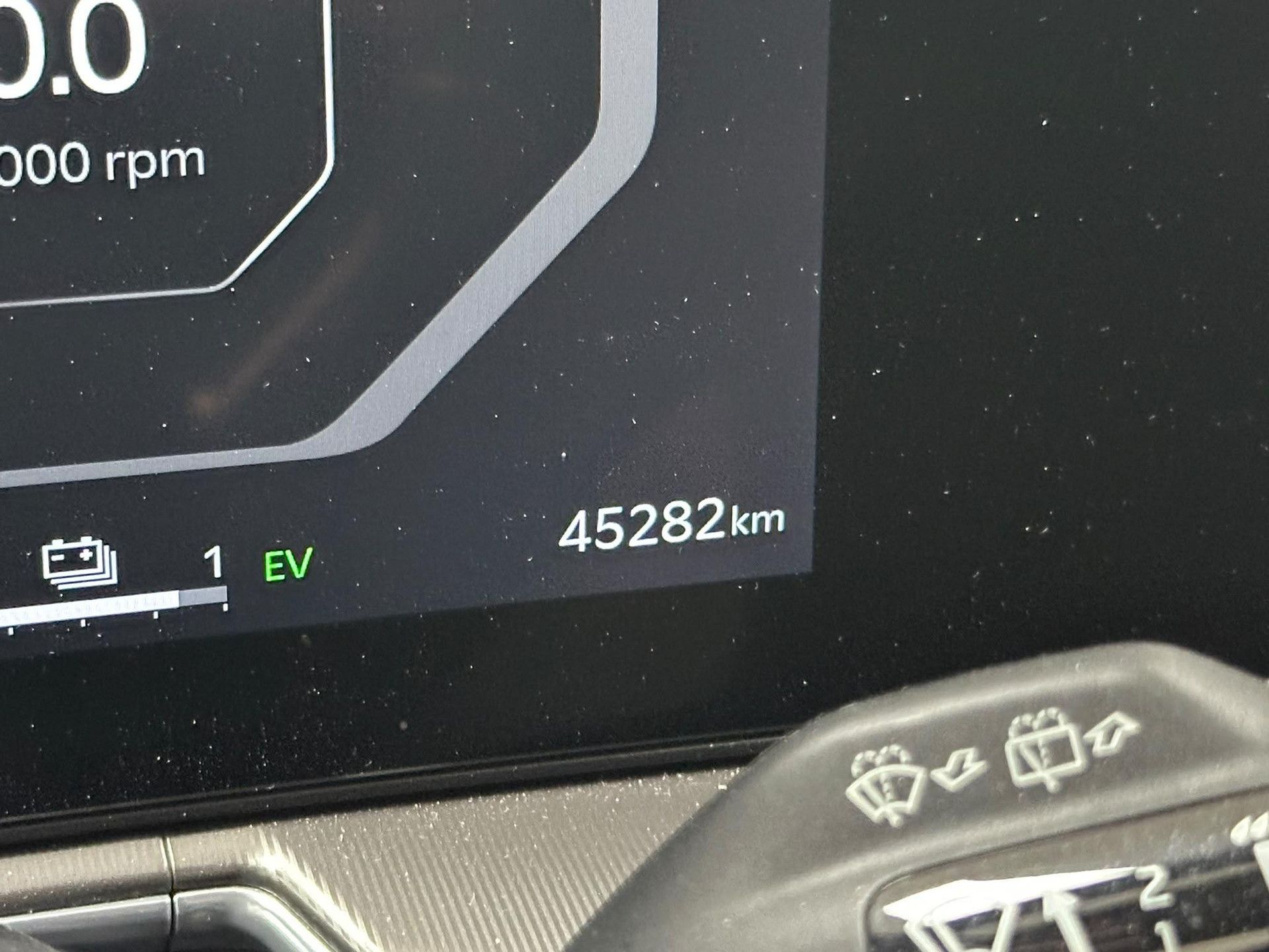 Kia Sorento met kenteken GDN-10-G – dashboard