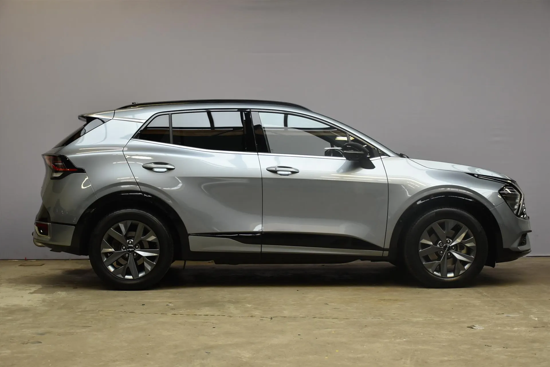 Kia Sportage met kenteken JDT-77-P – dashboard