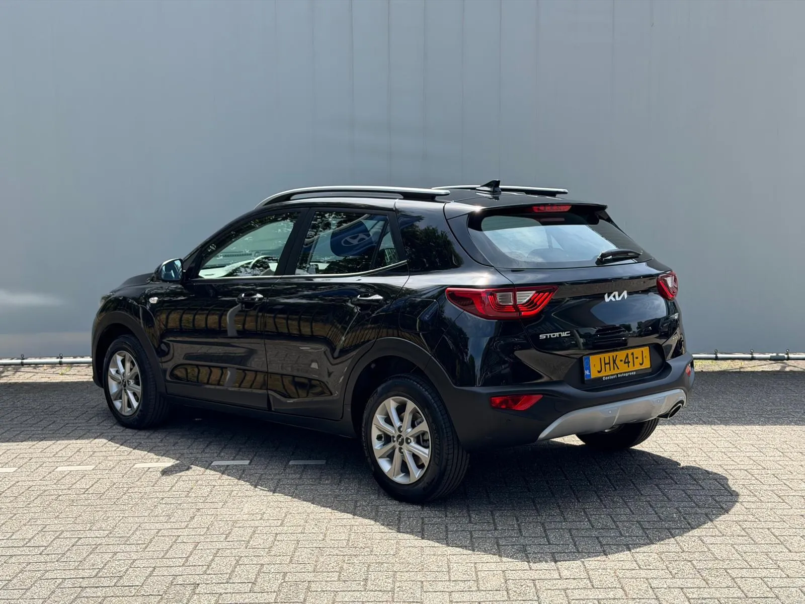Kia Stonic met kenteken JHK-41-J – dashboard