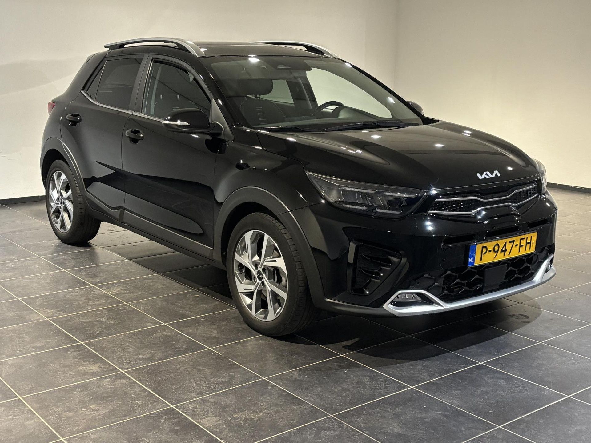 Kia Stonic met kenteken P-947-FH – interieur