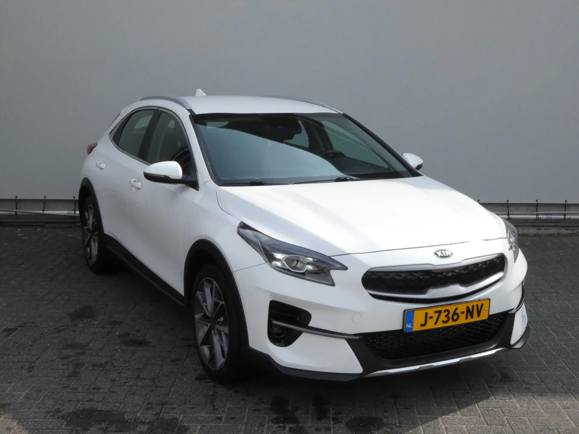 Kia Xceed met kenteken J-736-NV – interieur