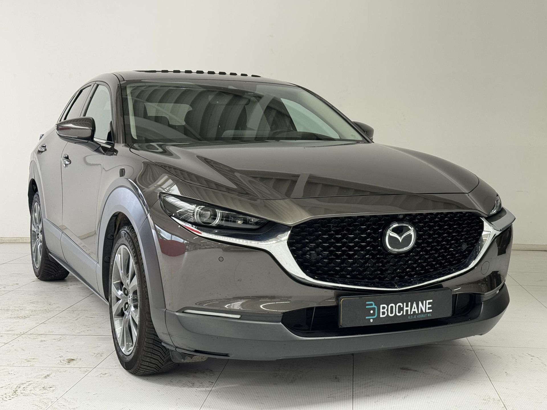 Mazda CX-30 met kenteken GHT-75-F – detailfoto