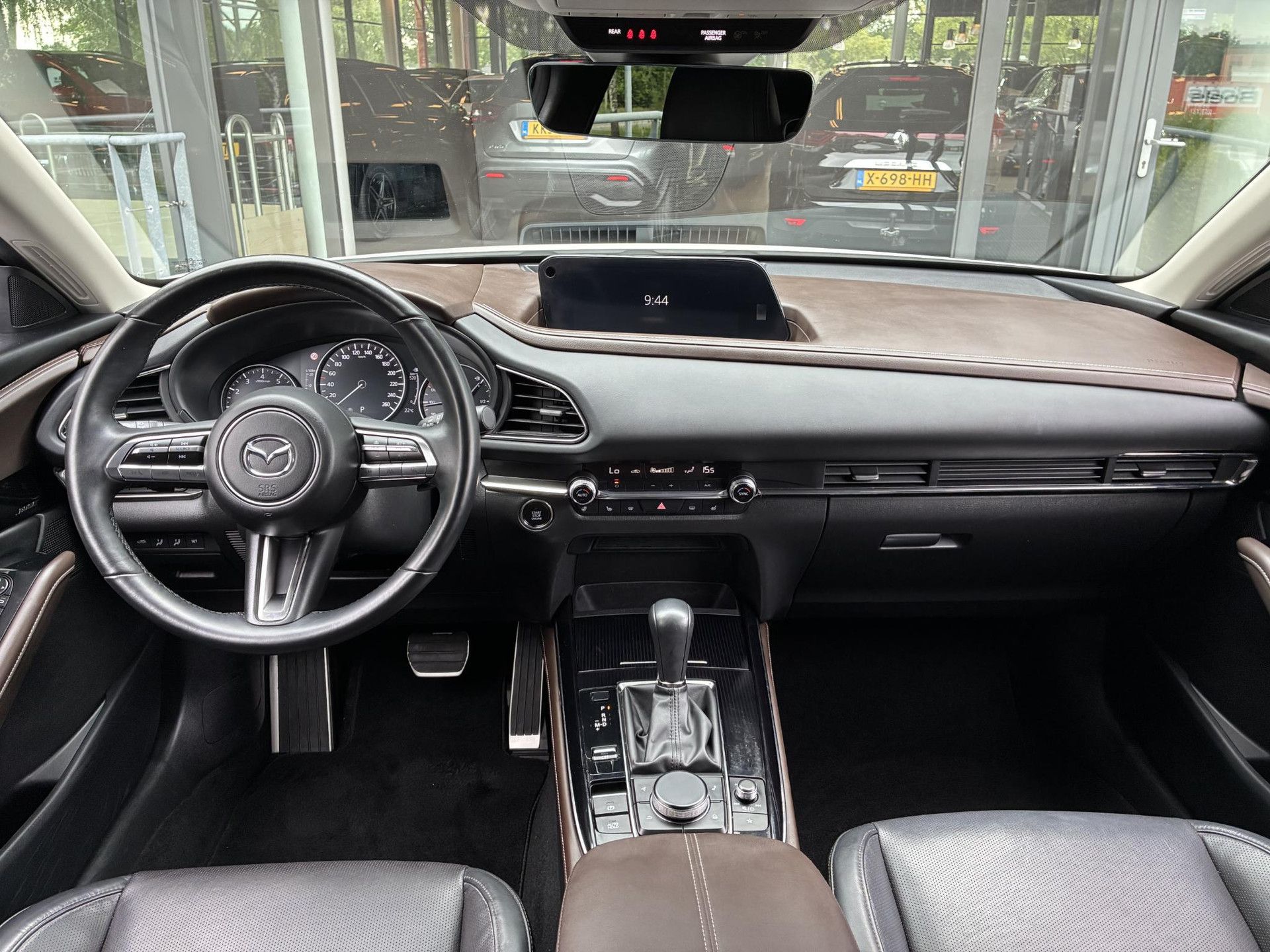 Mazda CX-30 met kenteken S-916-FF – interieur