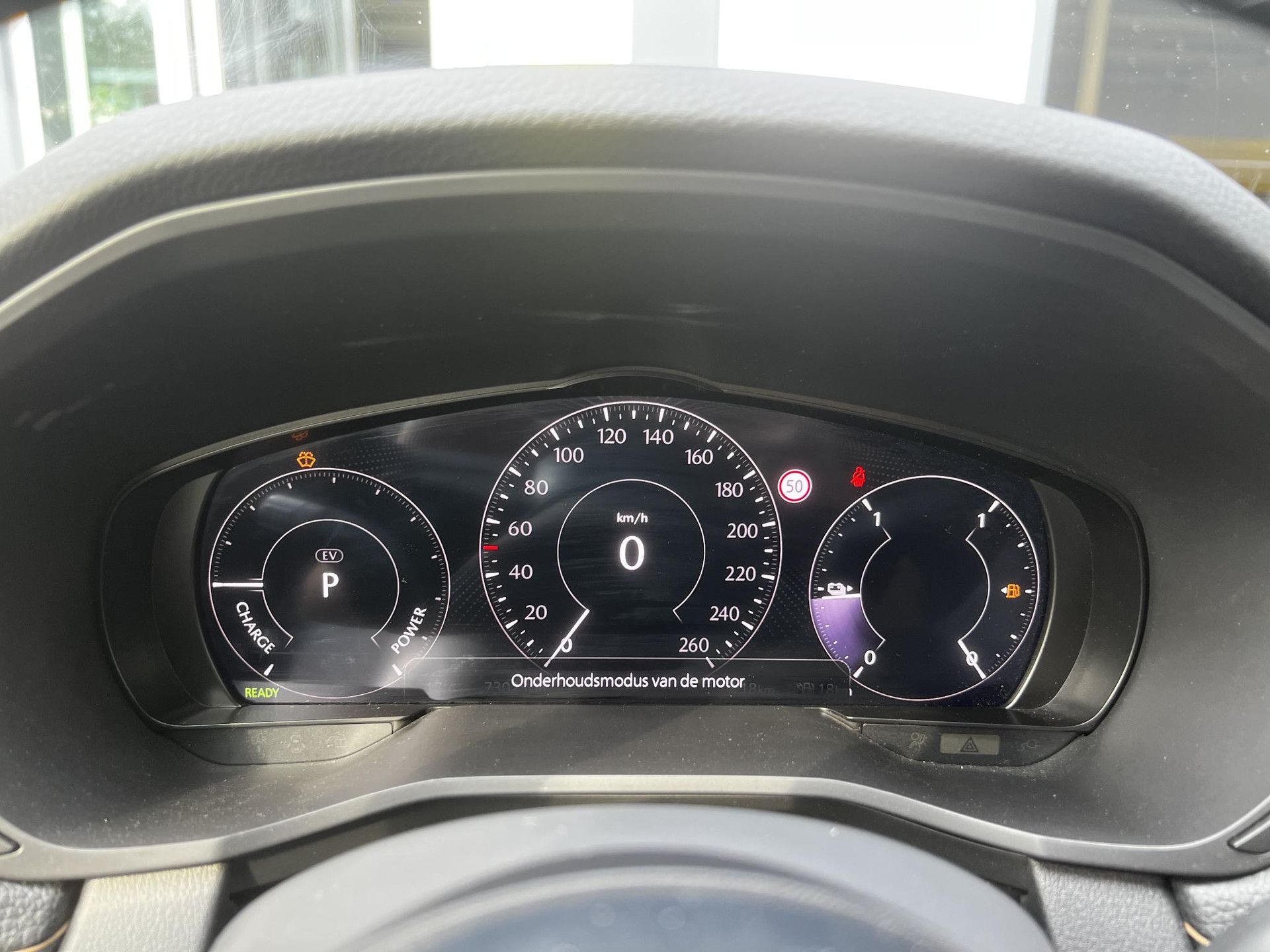 Mazda CX-60 met kenteken KLP-08-Z – dashboard