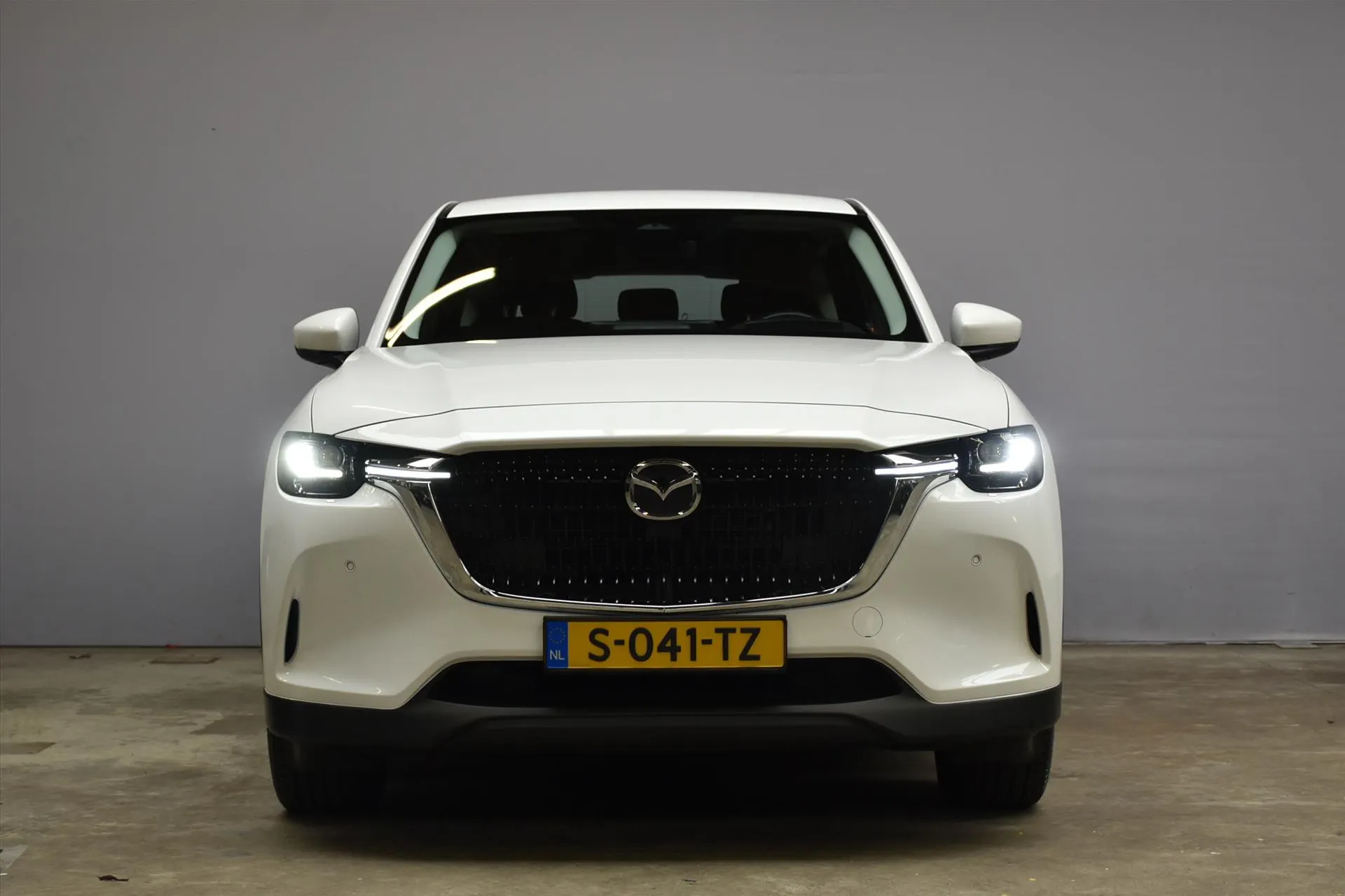 Mazda CX-60 met kenteken S-041-TZ – achteraanzicht