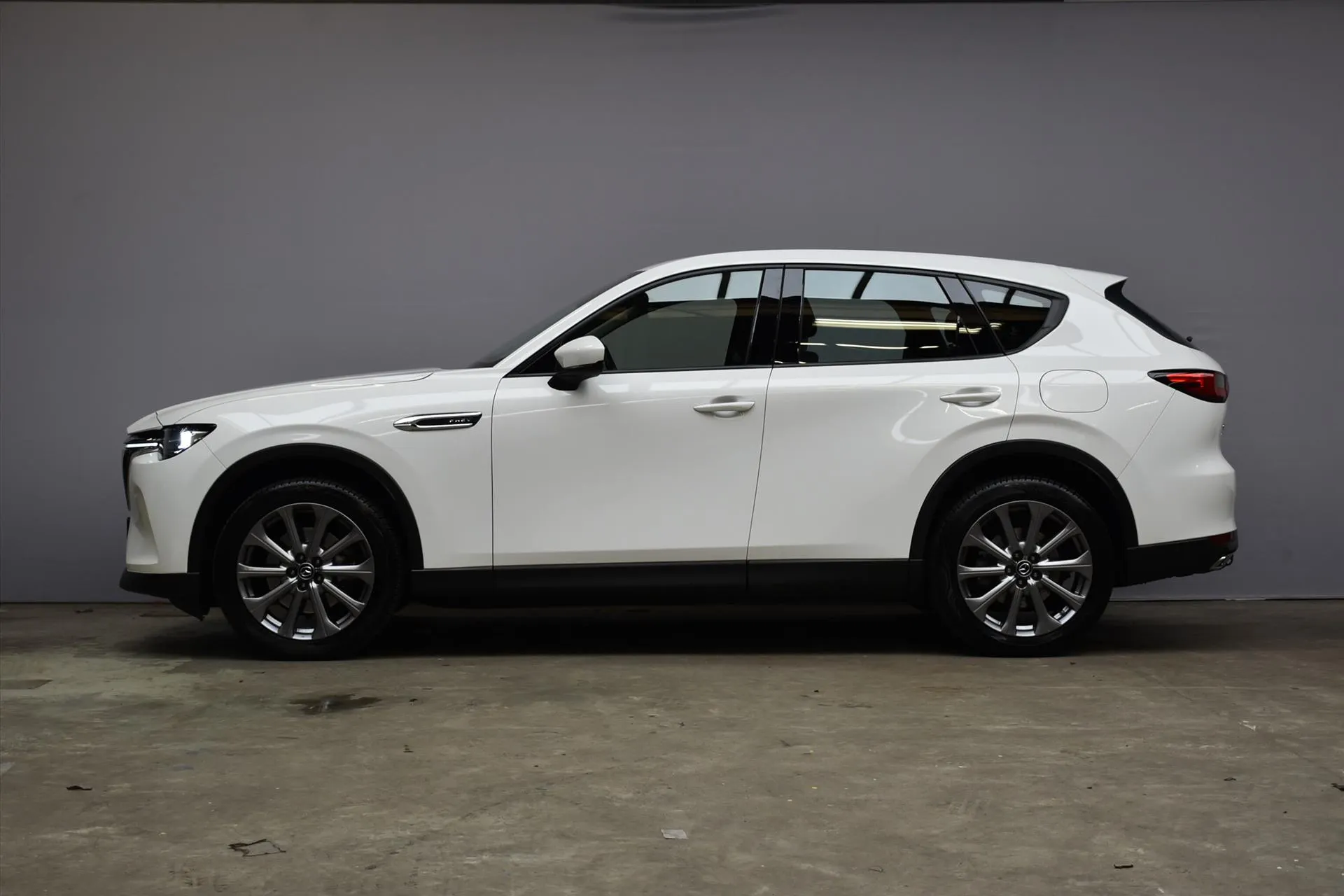 Mazda CX-60 met kenteken S-041-TZ – dashboard