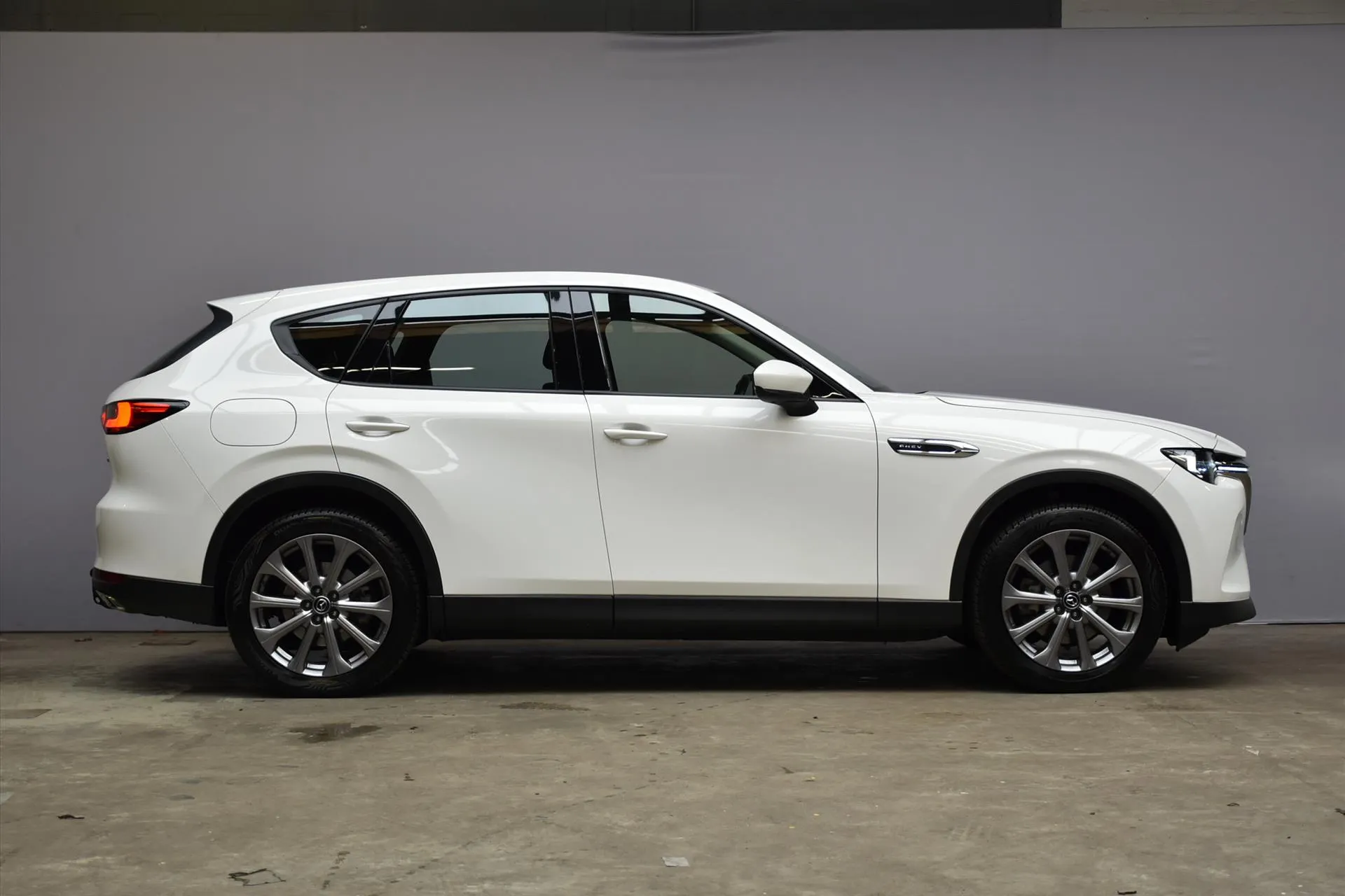 Mazda CX-60 met kenteken S-041-TZ – detailfoto