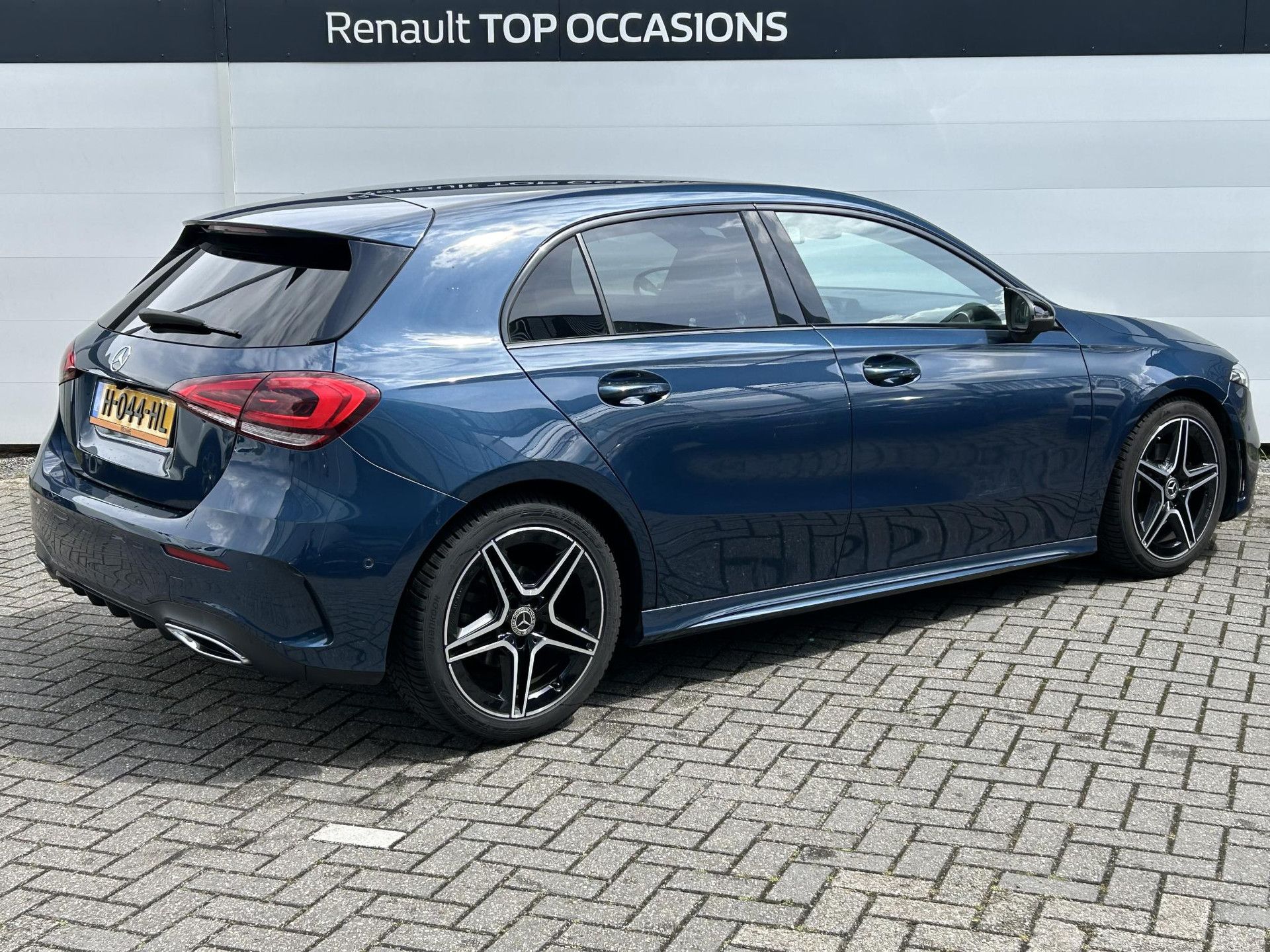Mercedes-Benz A-Klasse met kenteken H-044-HL – achteraanzicht