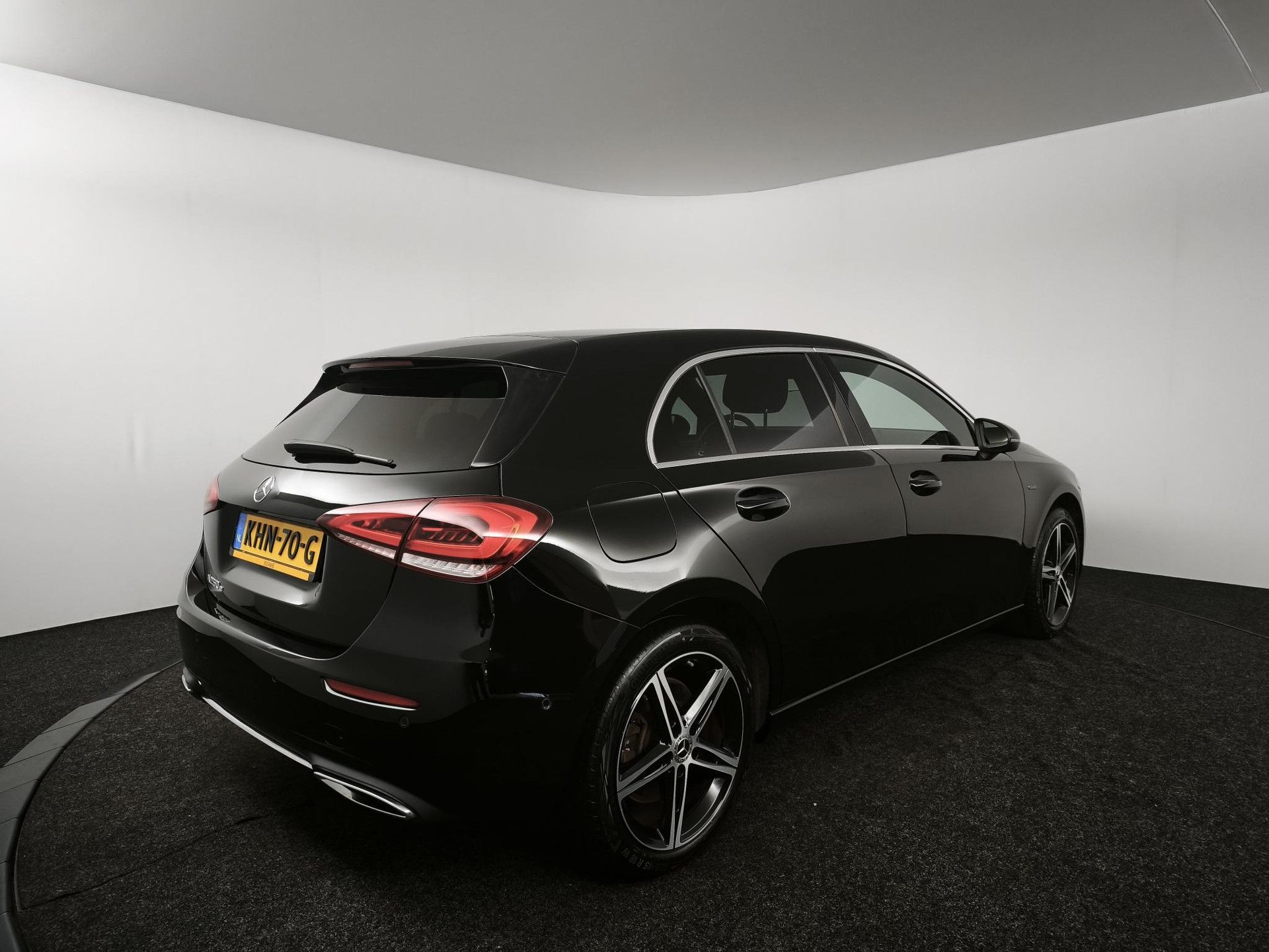 Mercedes-Benz A-Klasse met kenteken KHN-70-G – interieur