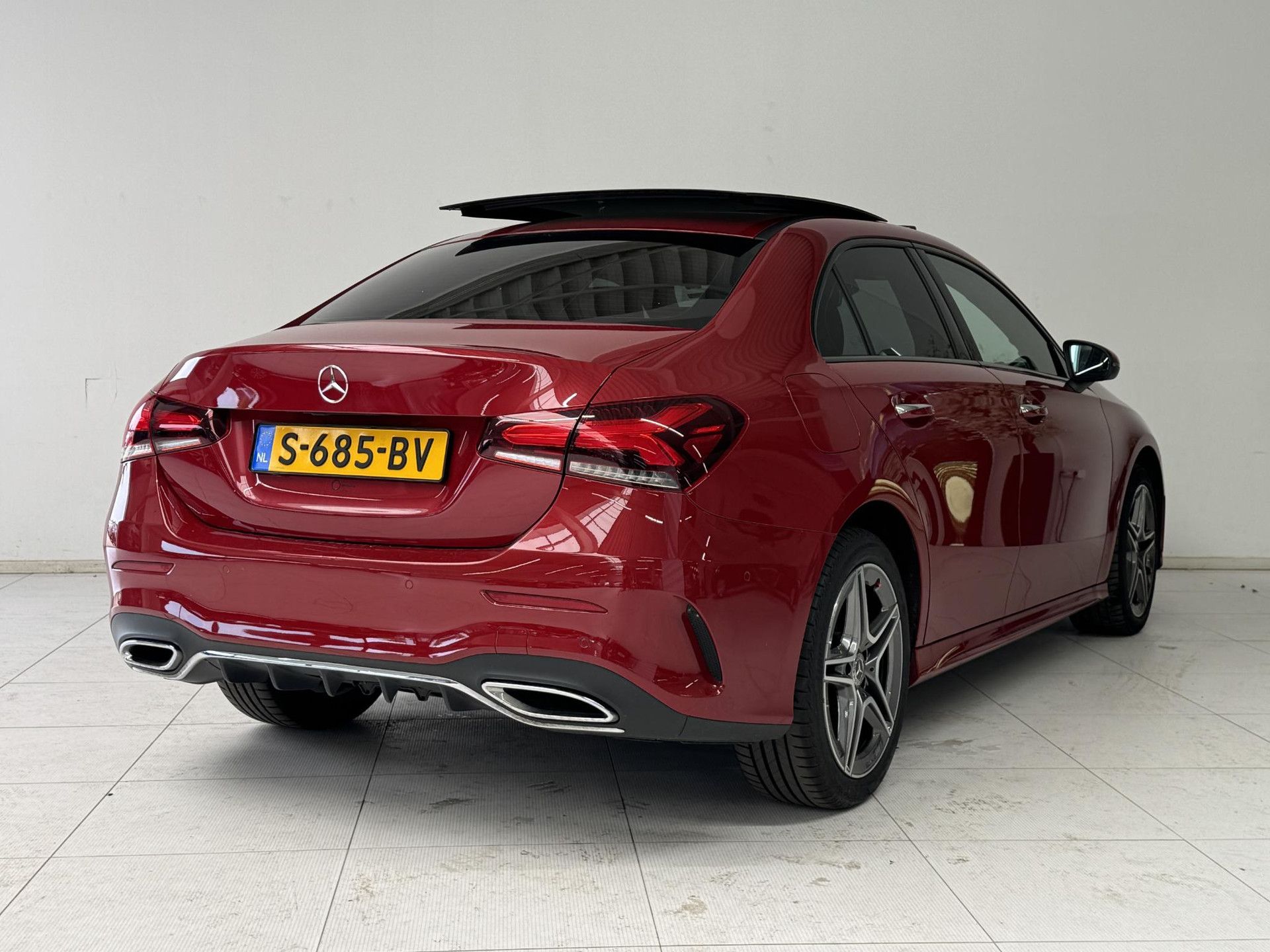 Mercedes-Benz A-Klasse met kenteken S-685-BV – achteraanzicht
