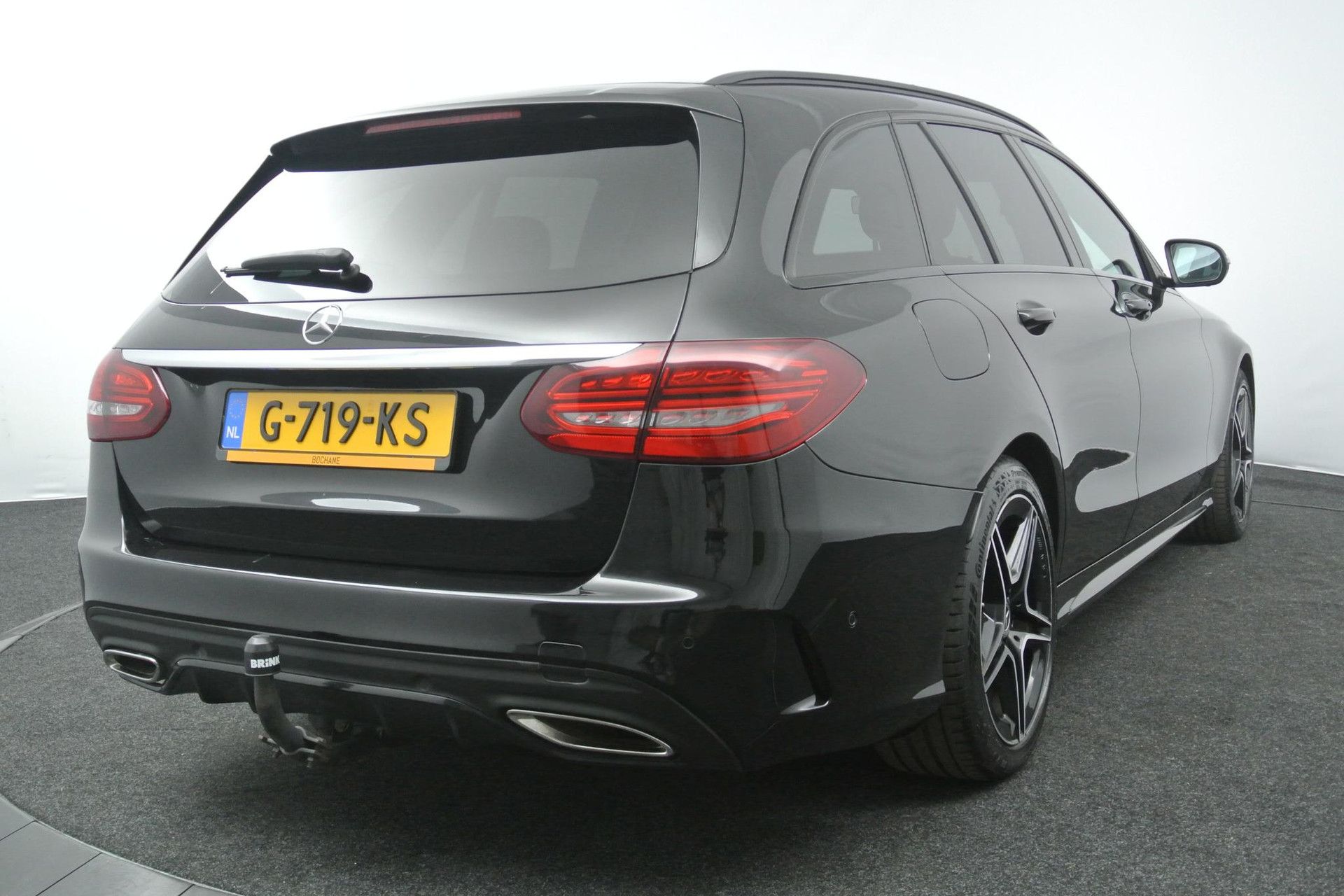 Mercedes-Benz C-Klasse met kenteken G-719-KS – achteraanzicht