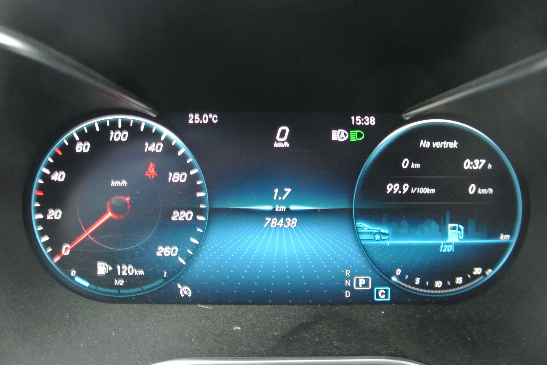 Mercedes-Benz C-Klasse met kenteken G-719-KS – dashboard