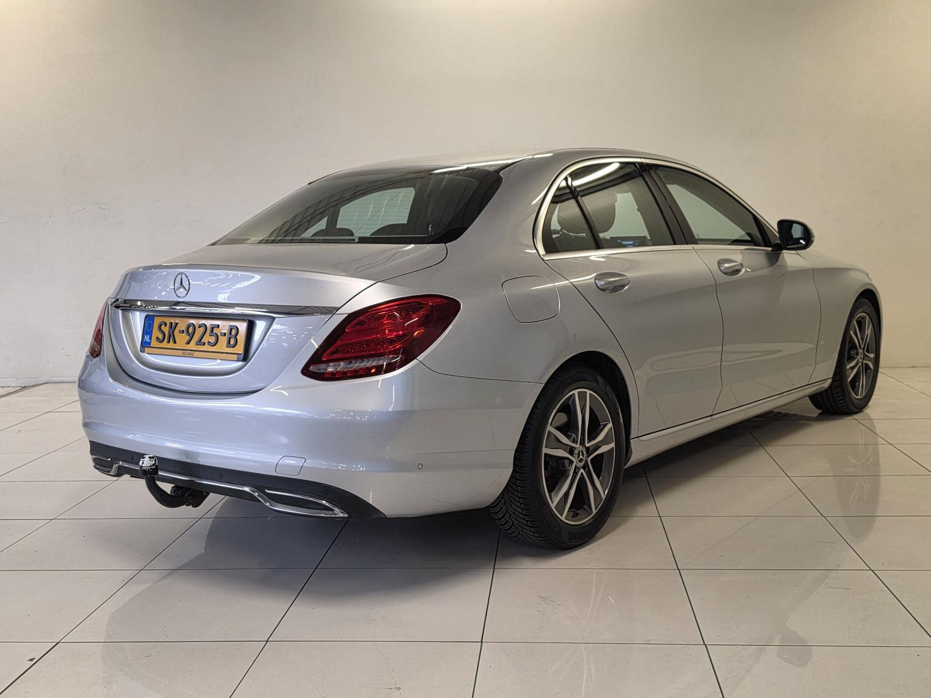 Mercedes-Benz C-Klasse met kenteken SK-925-B – detailfoto