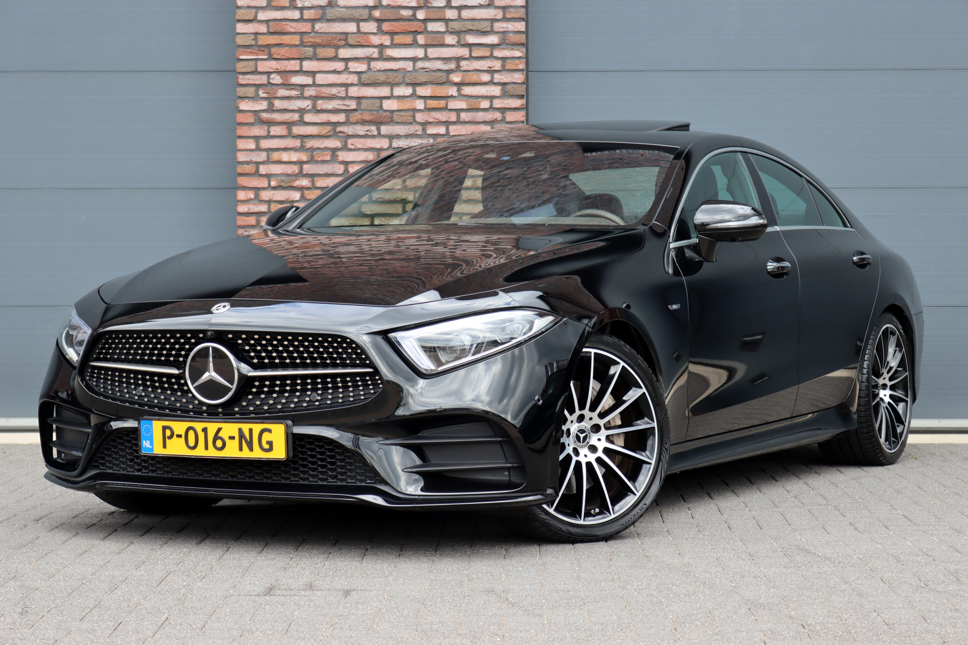 Mercedes-Benz CLS – vooraanzicht