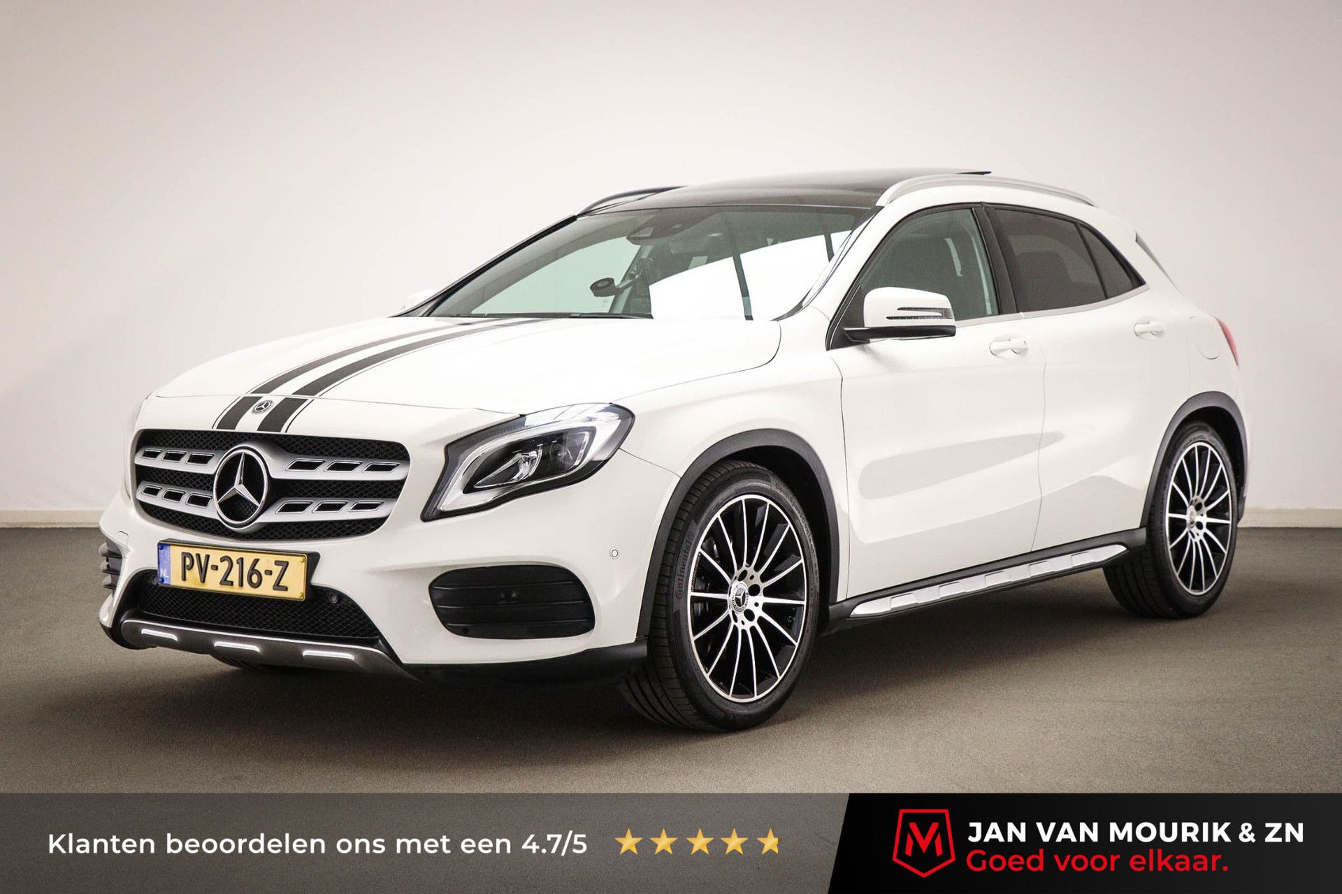 Mercedes-Benz GLA met kenteken PV-216-Z – vooraanzicht