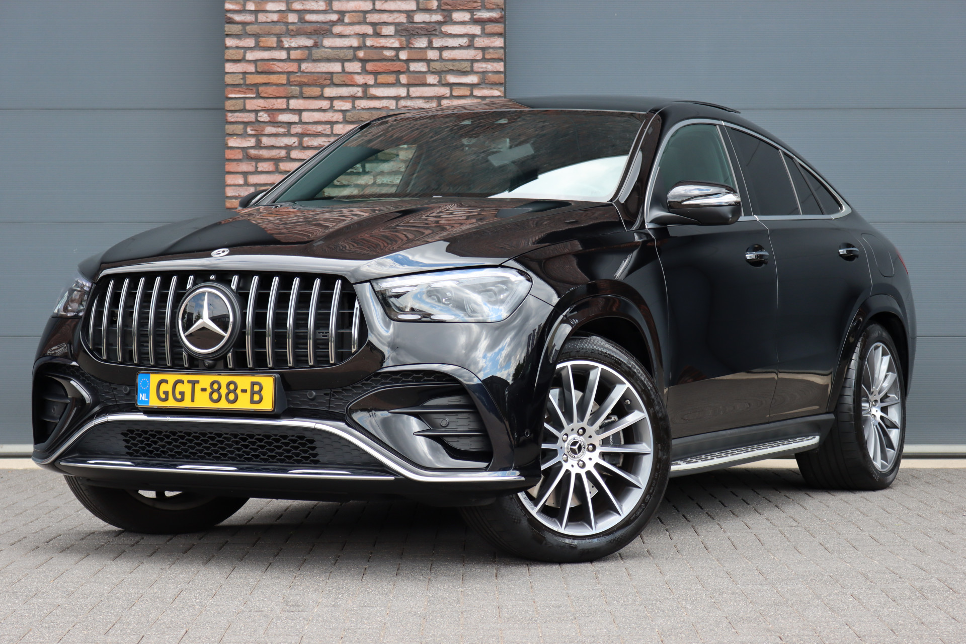 Mercedes-Benz GLE – vooraanzicht