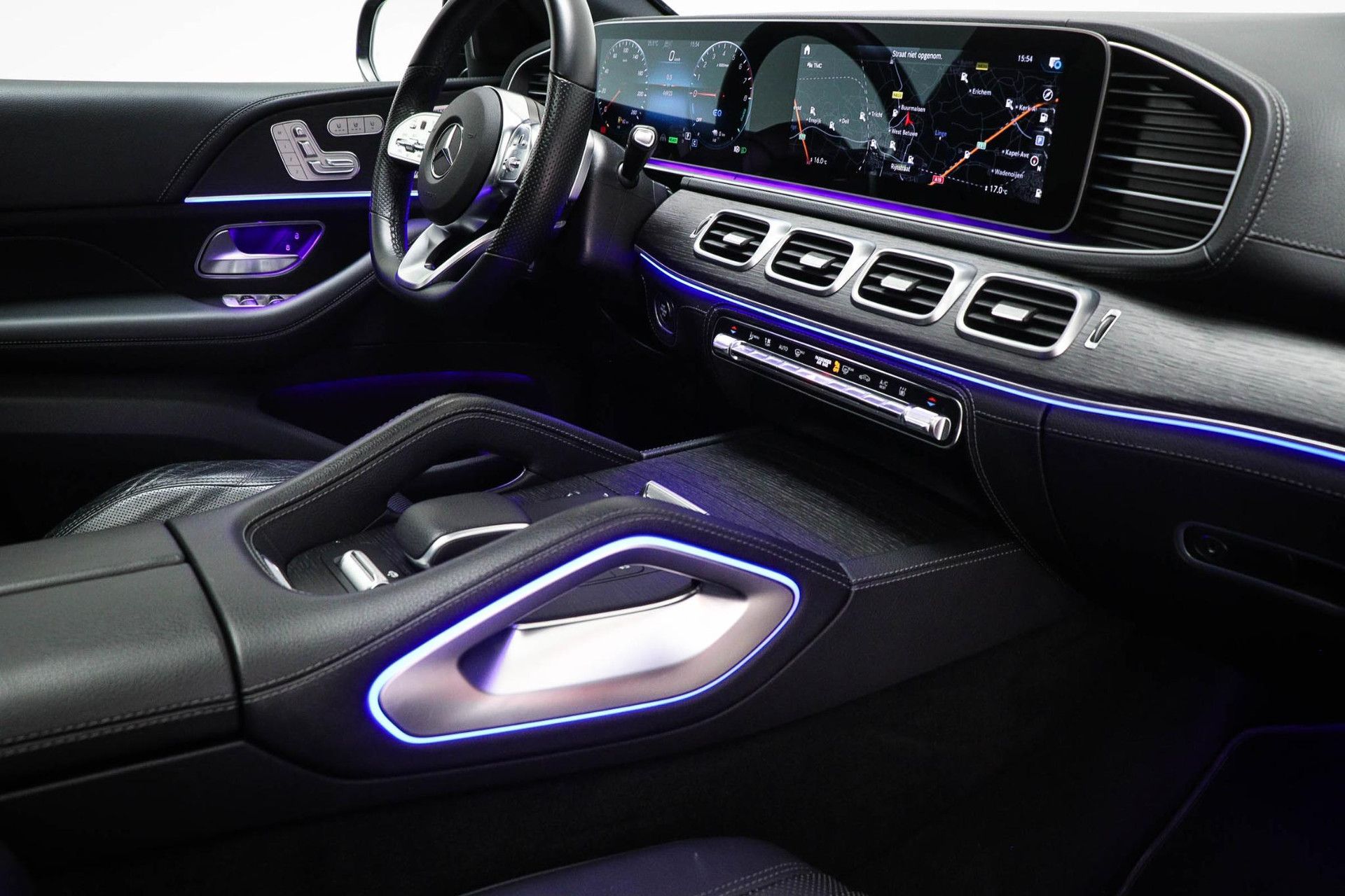 Mercedes-Benz GLE met kenteken S-516-HG – interieur