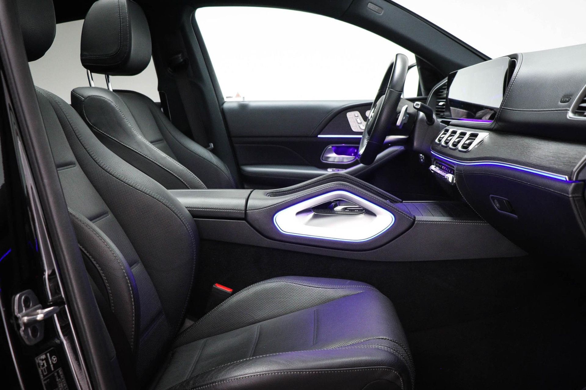 Mercedes-Benz GLE met kenteken S-516-HG – dashboard