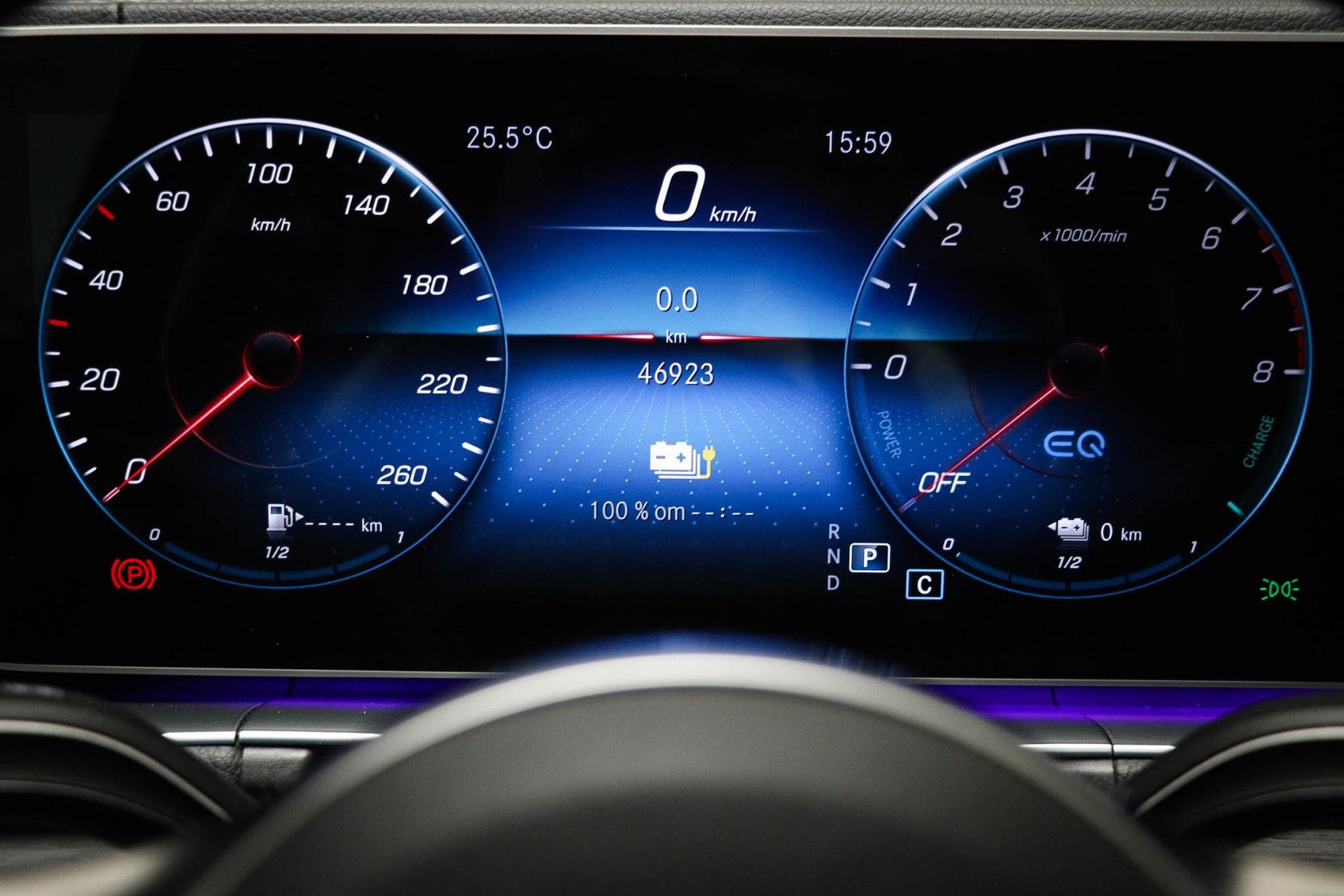 Mercedes-Benz GLE met kenteken S-516-HG – detailfoto